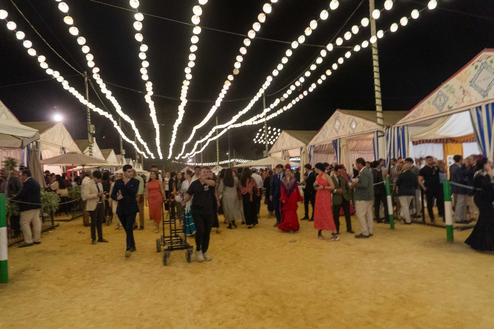 Ambiente de la noche del 10 de Octubre en la Feria Del Caballo 2025