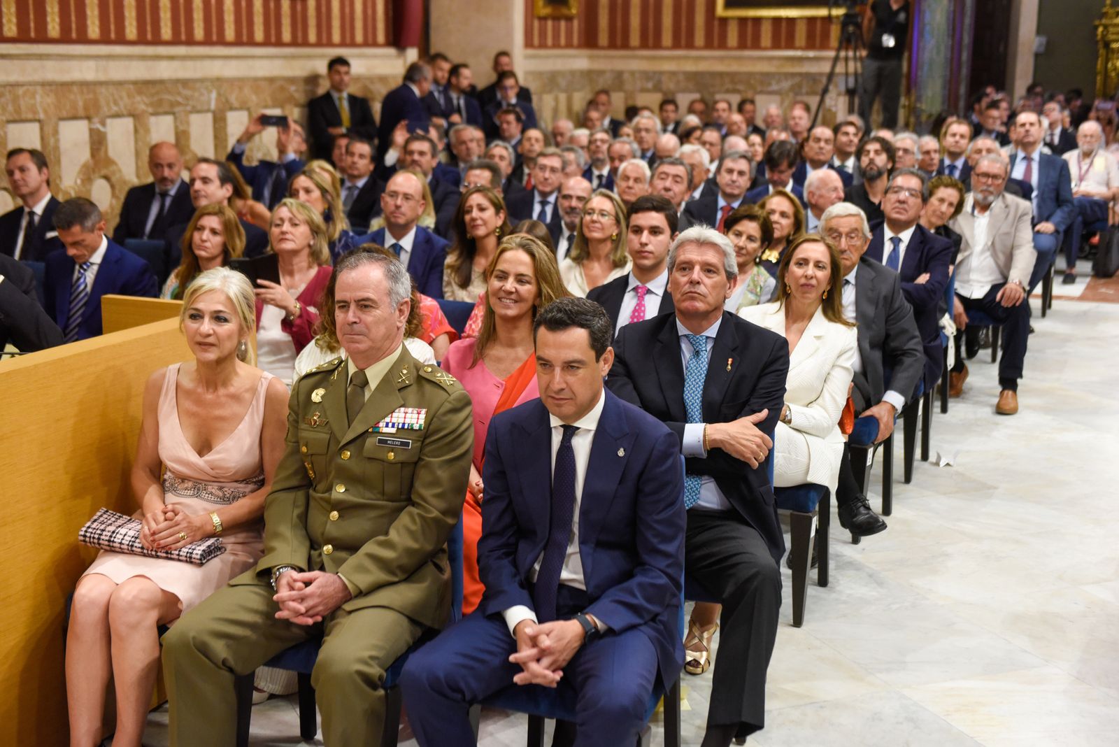 La investidura de José Luis Sanz como alcalde de Sevilla, en imágenes