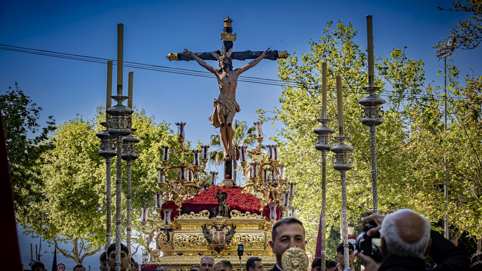 Imágenes de la salida de Expiración en la Semana Santa de Cádiz 2025 Imágenes de la salida de Expiración en la Semana Santa de Cádiz 2025