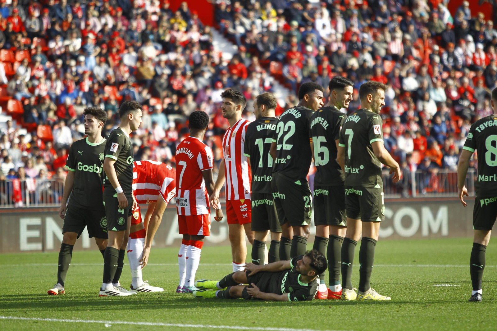 Las mejores imágenes del partido de fútbol U.D. Almería-Girona F.C.