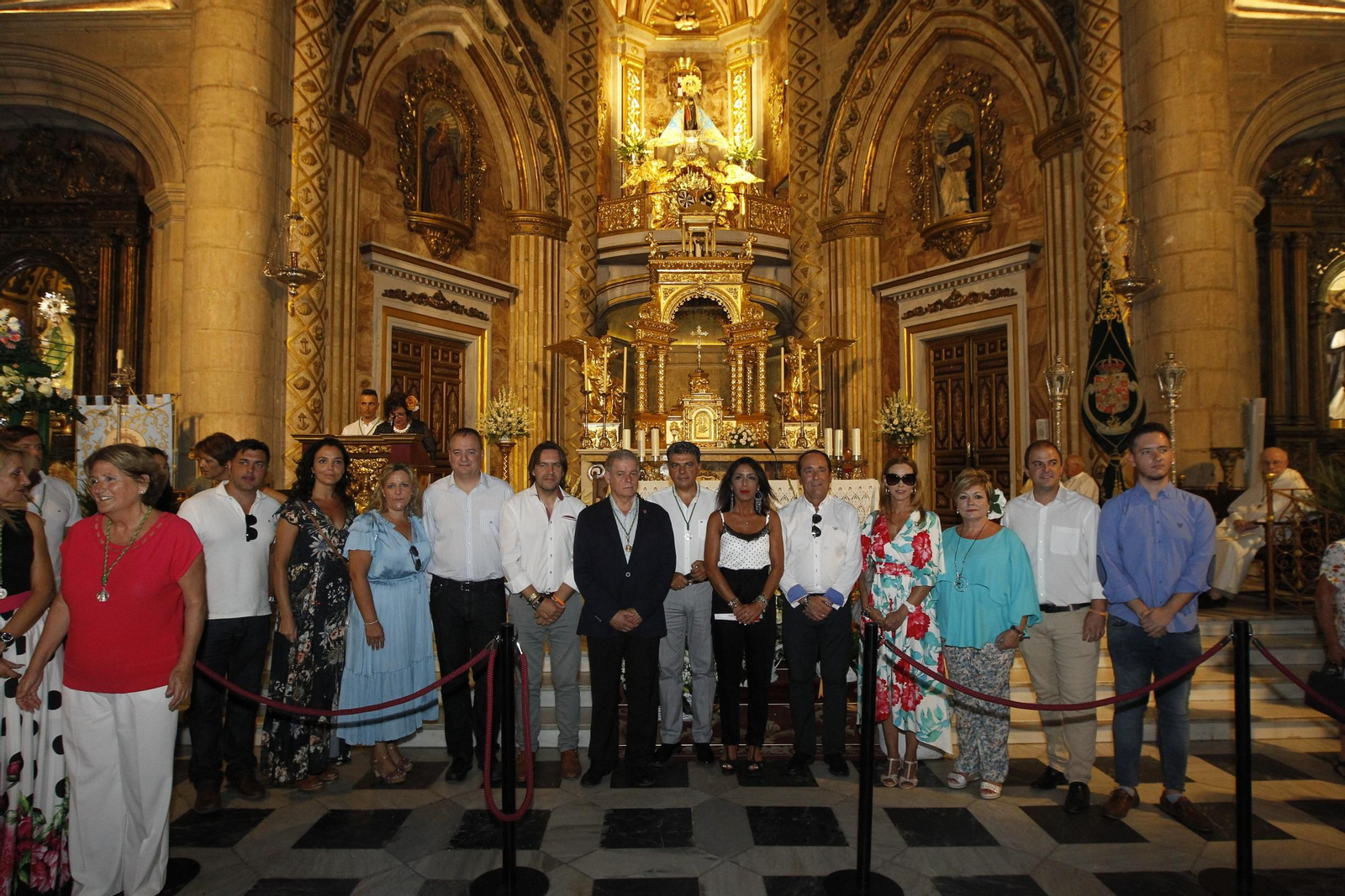 Fotogalería ofrenda floral a la Virgen del Mar. Feria de Almería 2019