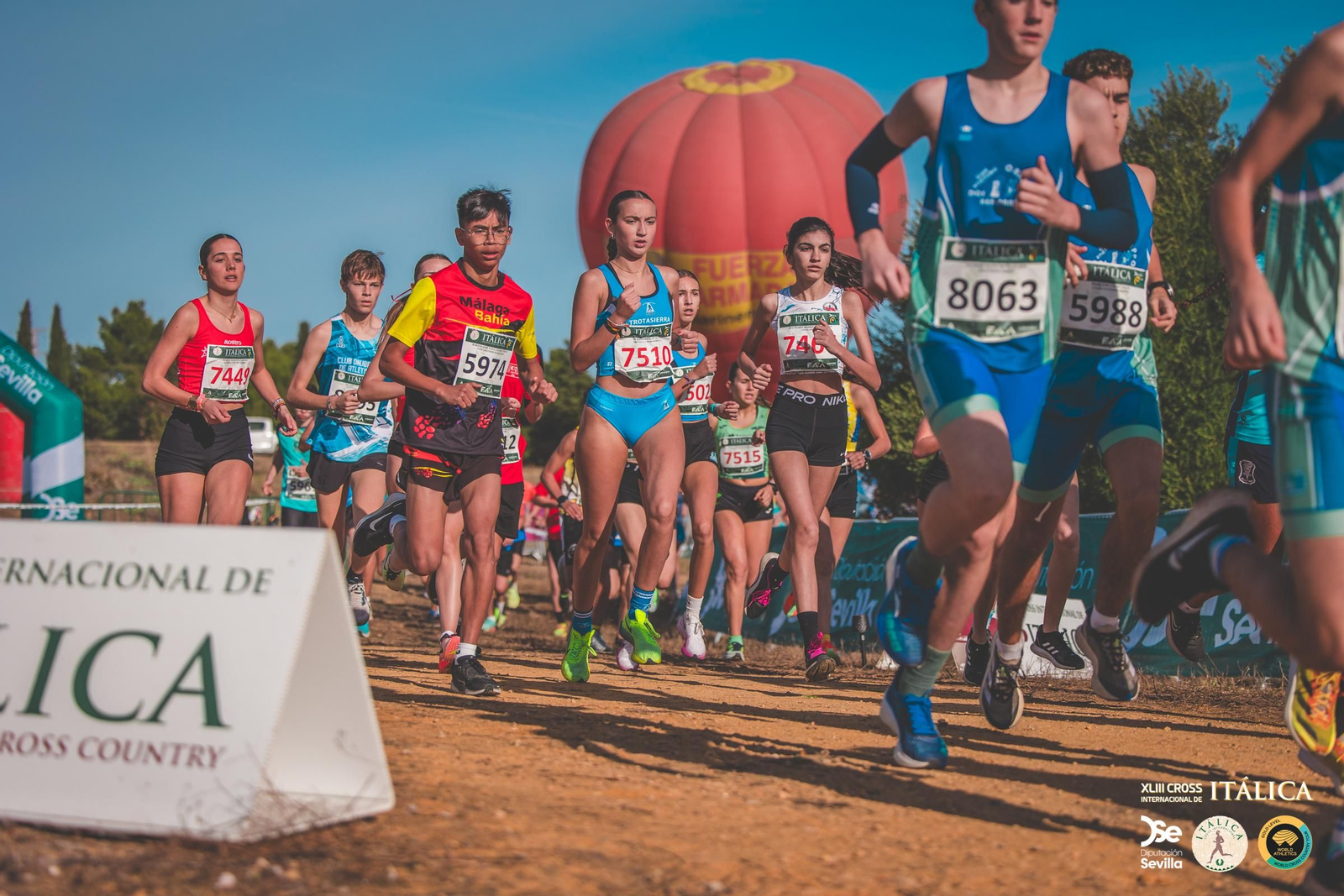 Búscate en las fotos del Cross de Itálica 2025 | 6