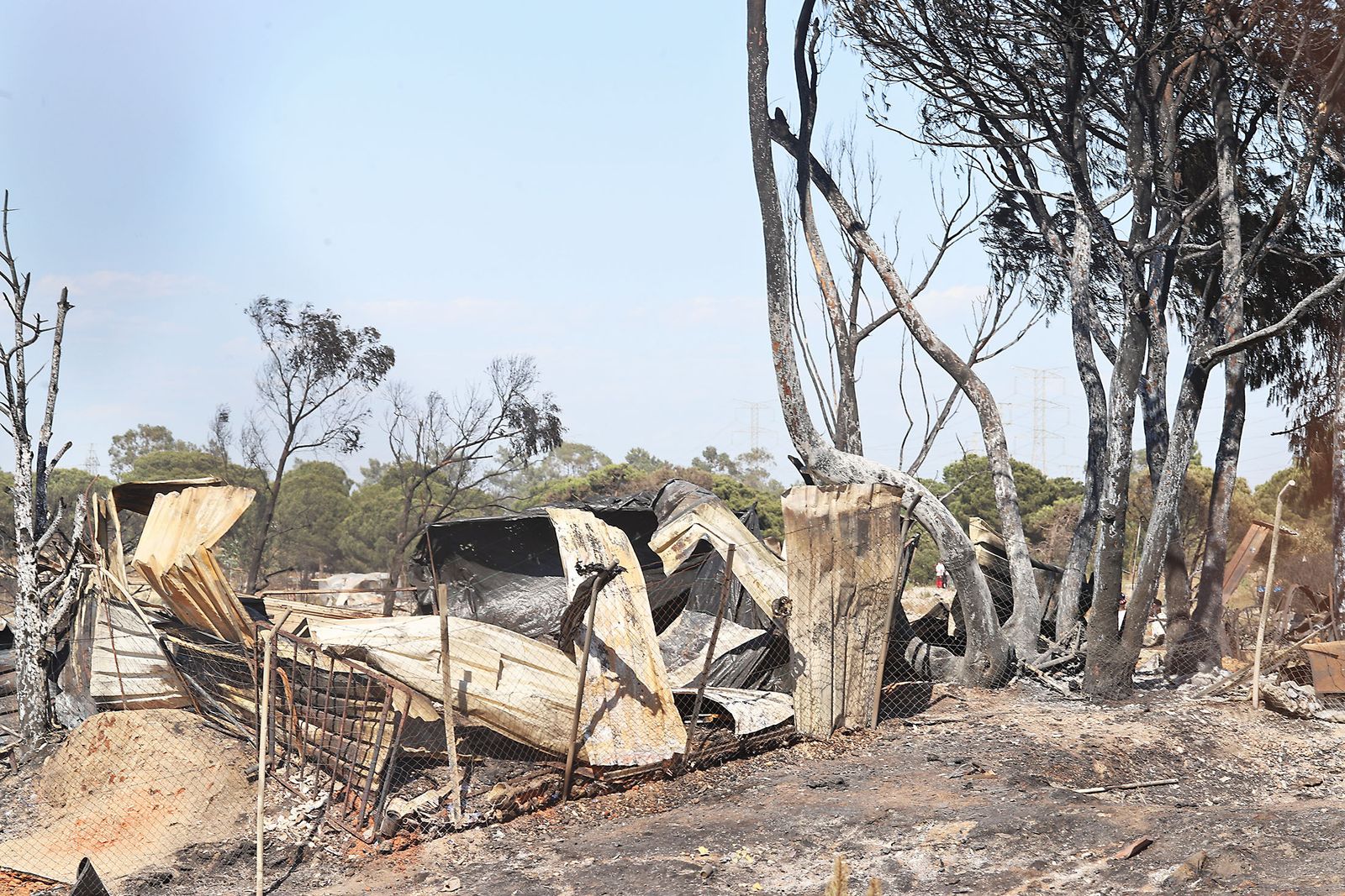 Así quedó el asentamiento de chabolas en Palos de la Frontera tras el incendio