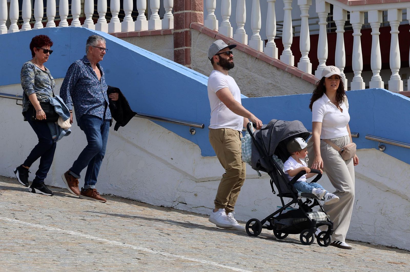 Imágenes del ambiente en el sábado 16 de marzo en Huelva