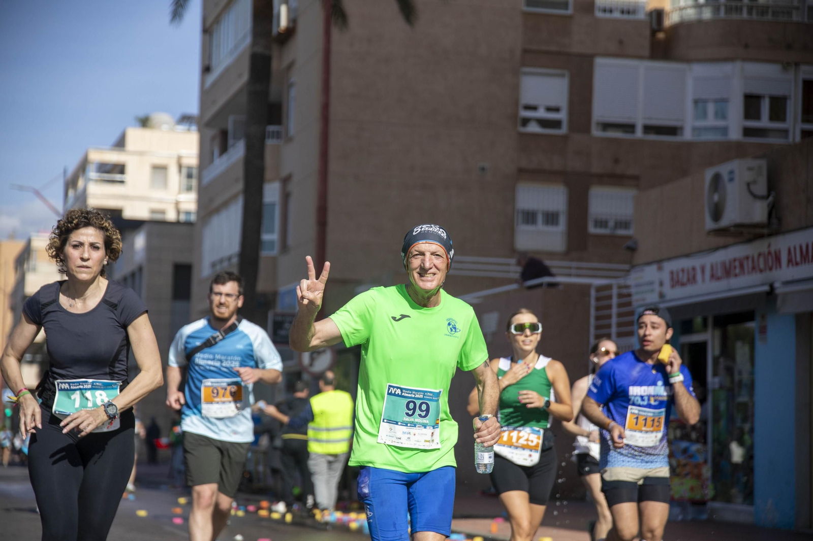El Medio Maratón de Almería 2025, en imágenes