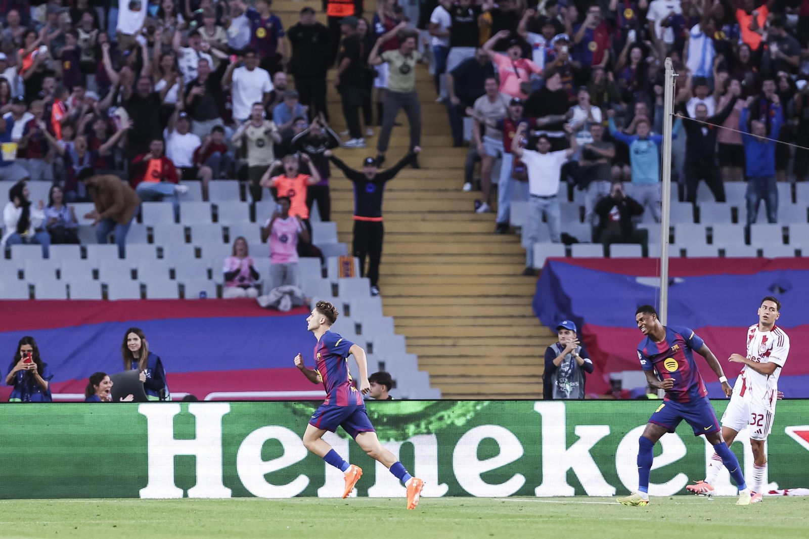 Las fotos del Barcelona-Olympiacos