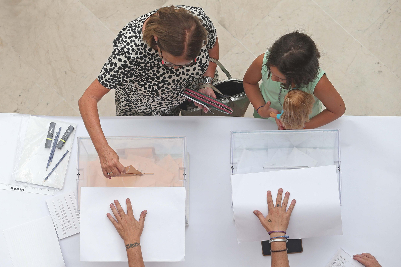 La jornada electoral en Algeciras, en imágenes