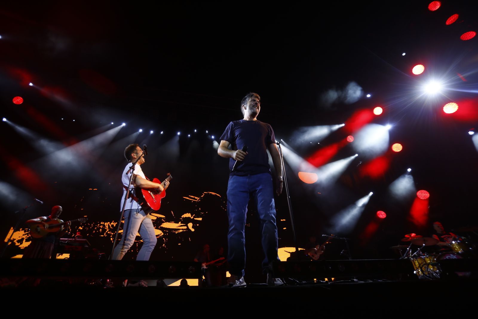 David Muñoz y José Manuel Muñoz en la plaza de toros de Los Califas.