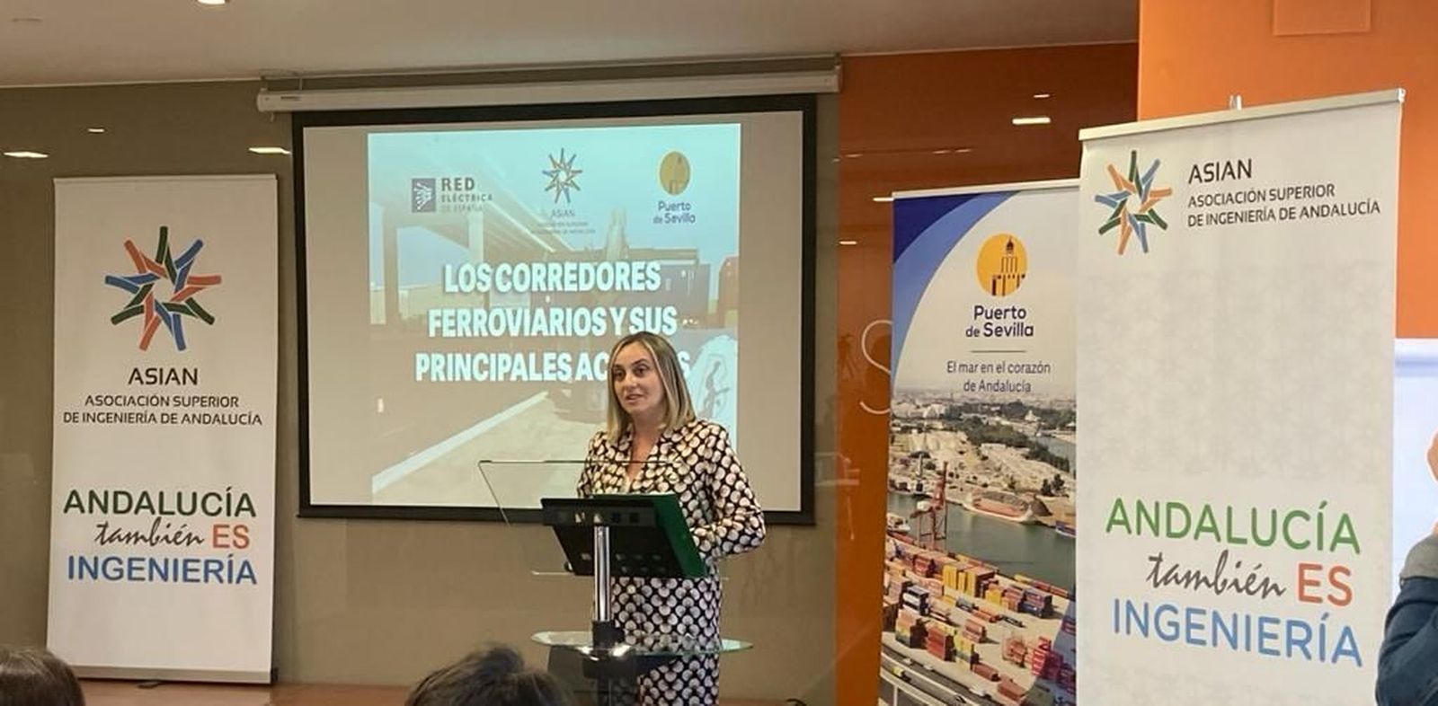 La consejera de Fomento, Marifran Carazo, en la jornada sobre corredores ferroviarios celebrada este miércoles.