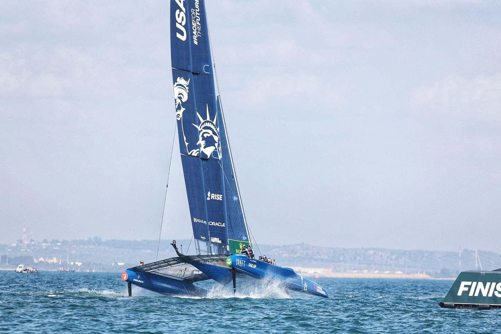 Sail GP Cádiz: El primer entrenamiento ya deja imágenes espectaculares
