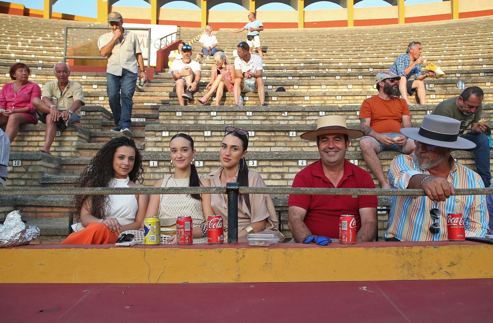 Búscate durante la corrida del viernes  en la plaza de toros Las Palomas