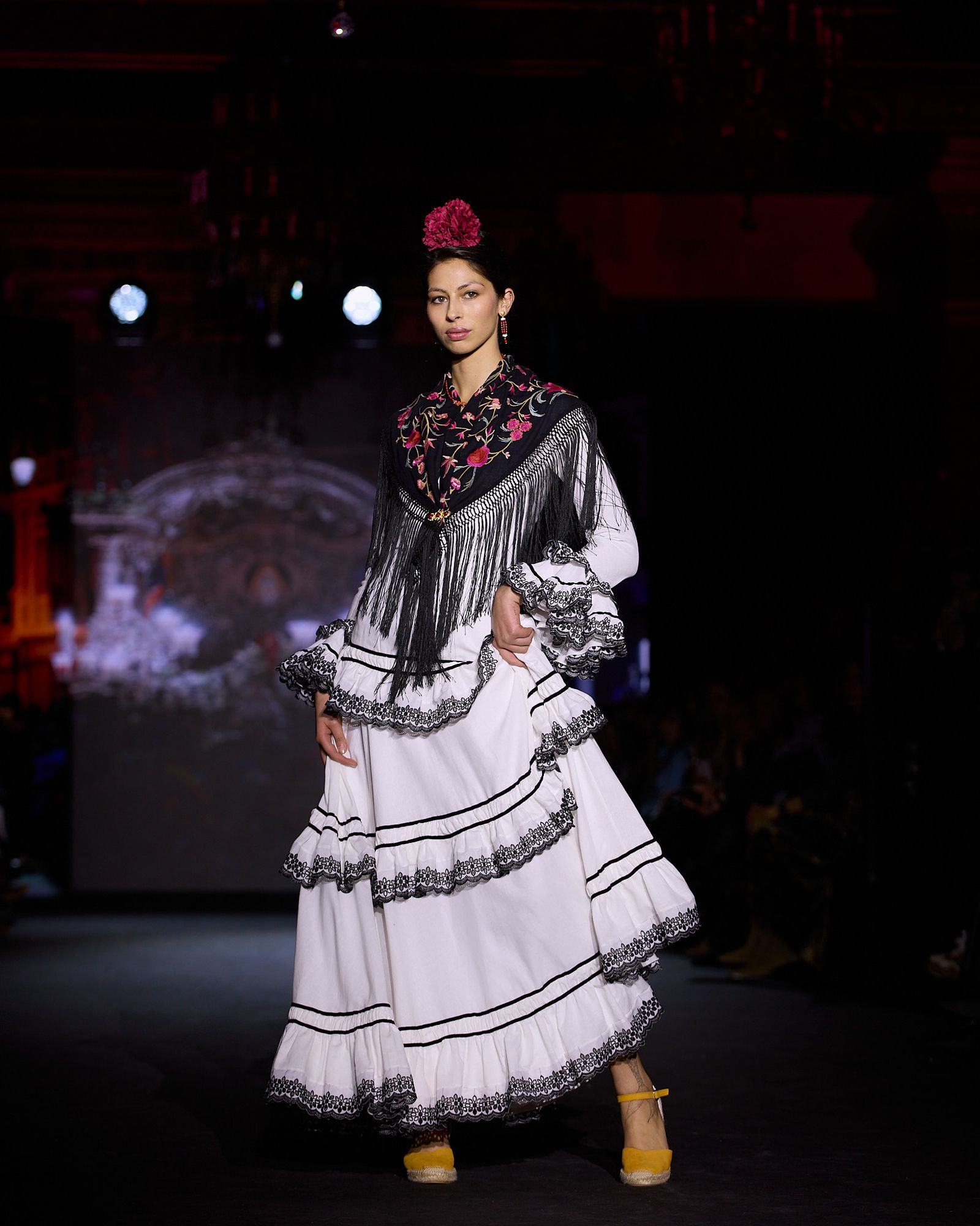El desfile de Hermandad del Rocio de Sevilla en We Love Flamenco 2026, todas las fotos