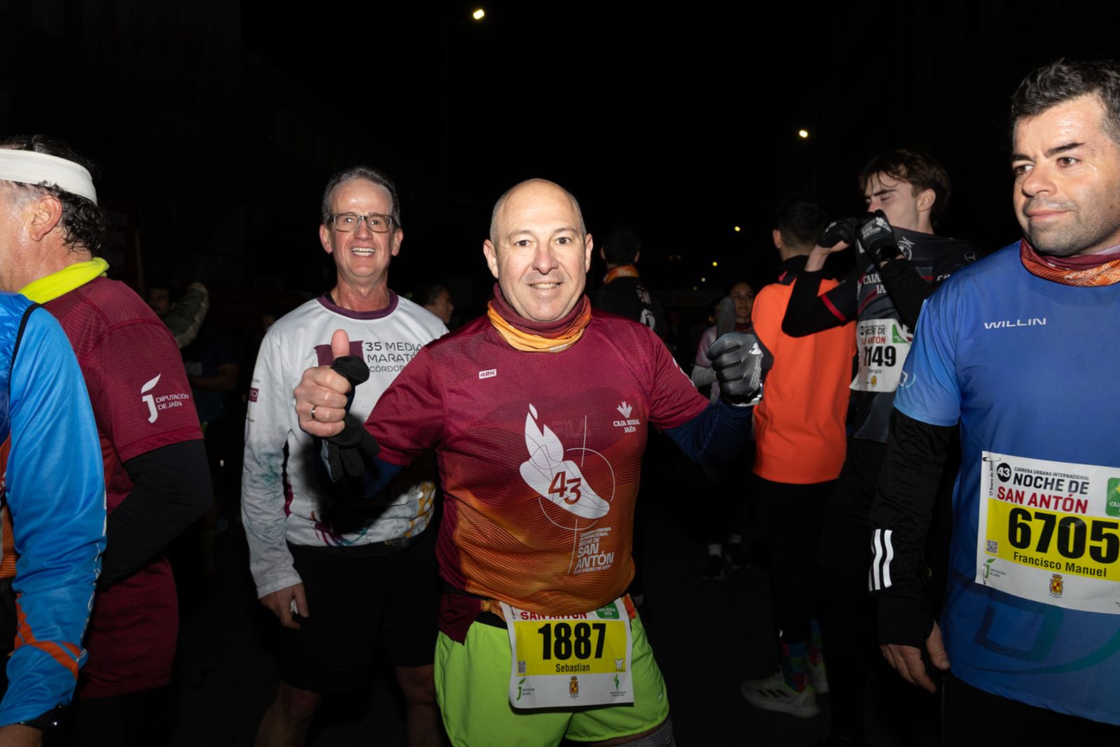 En imágenes: búscate en tu llegada a meta de la Carrera de San Antón 2026 (II)