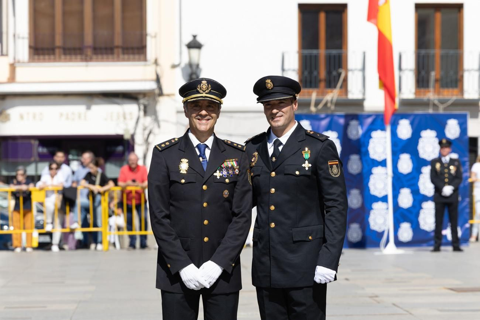 Acto por el día de la Policía Nacional, con motivo de la festividad los Santos Ángeles Custodios