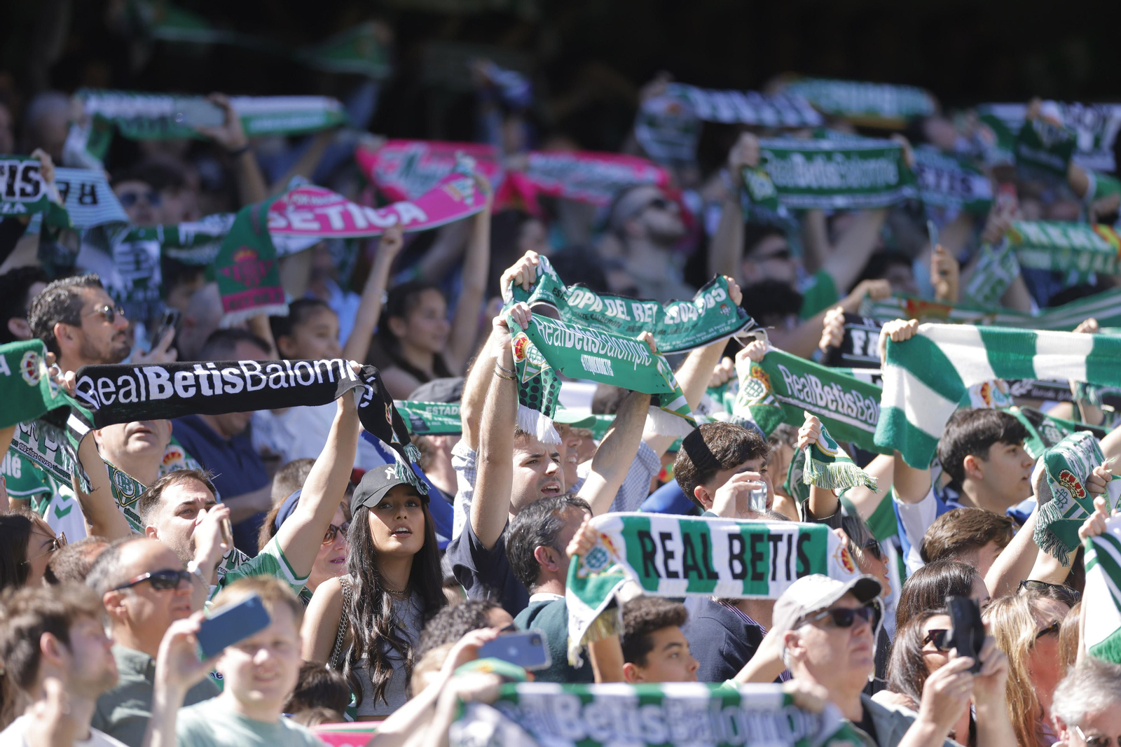 Búscate en las fotos del Betis-Mallorca