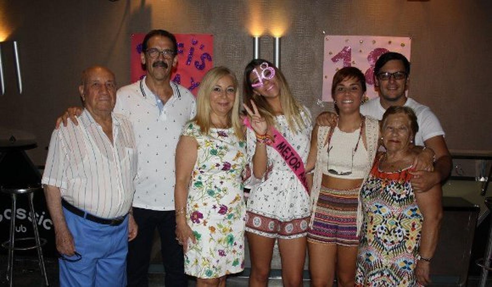 Antonio Ayllón, Juan Torres,  Rosario Ayllón, Sofía y Fabiola Torres, Manuel Carrión y Loli Garrido.  Foto: Ignacio Casas de Ciria