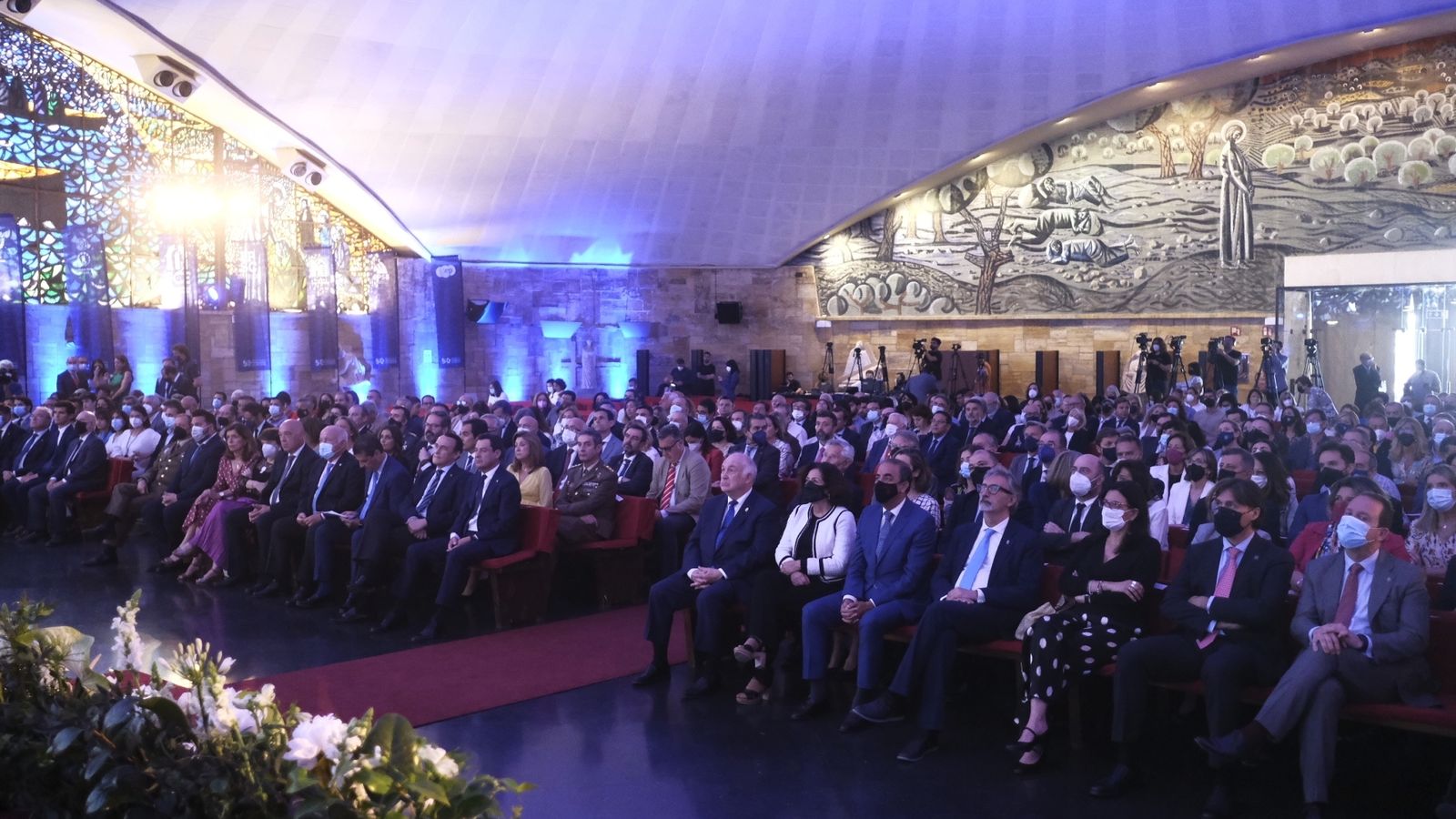 Asistentes a la celebración del 50 aniversario.