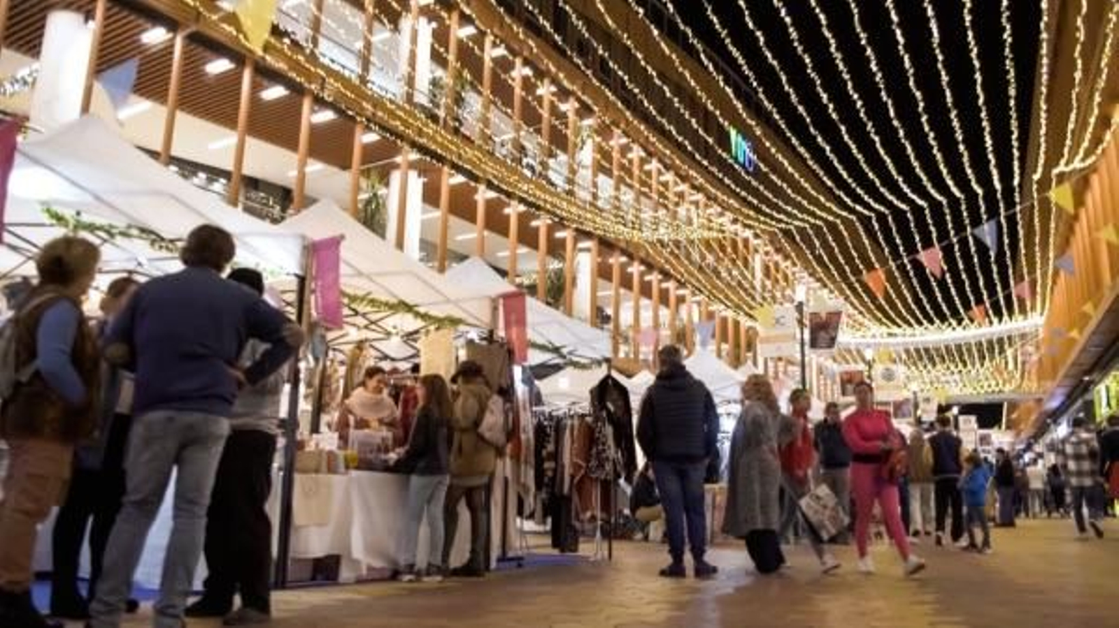 Torre Sevilla en Navidad