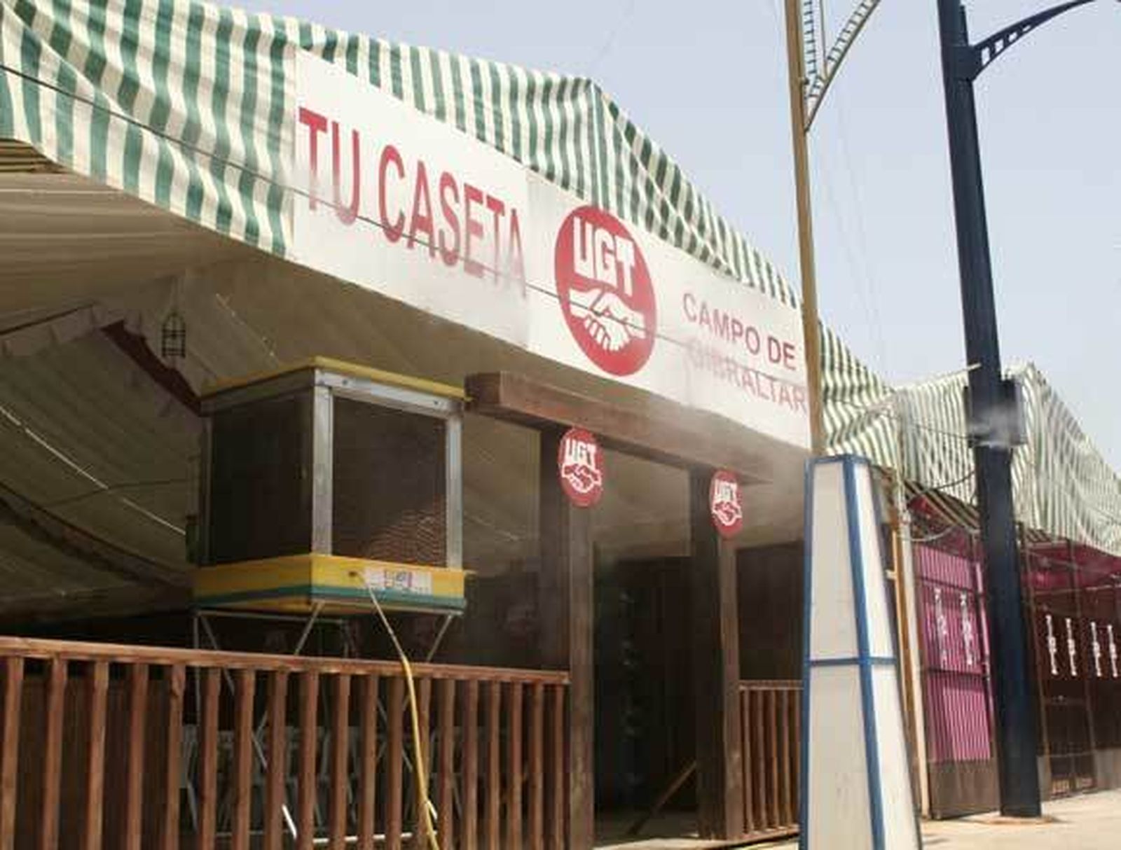 Precintan los equipos de sonido de las casetas de Portuarios y UGT