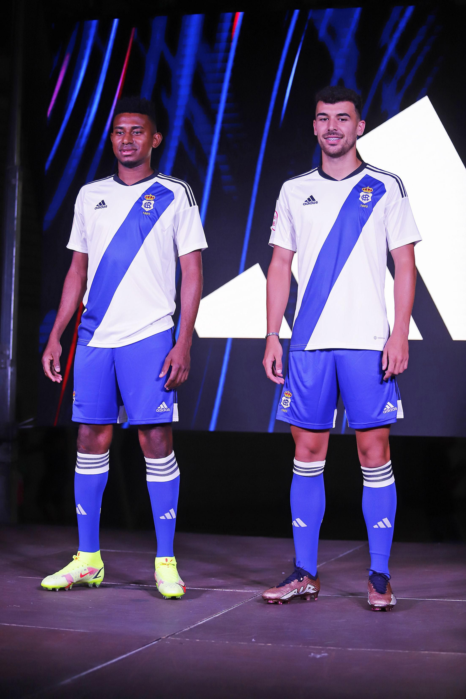 Imágenes de las nuevas equipaciones del Recreativo de Huelva para la temporada 2023/24