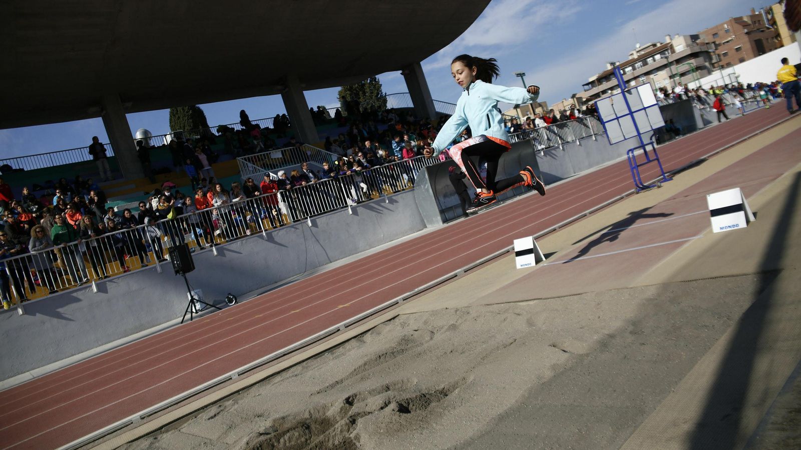 Prueba deportiva en el estadio de la Juventud.