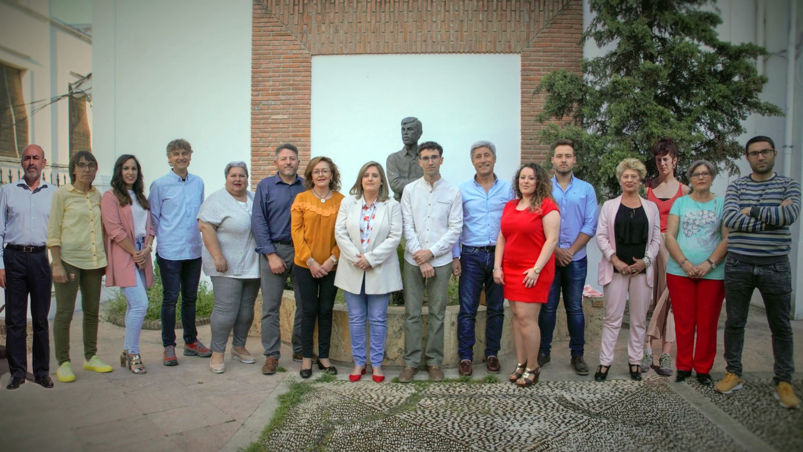 Jaime Castillo y su equipo en Almedinilla.