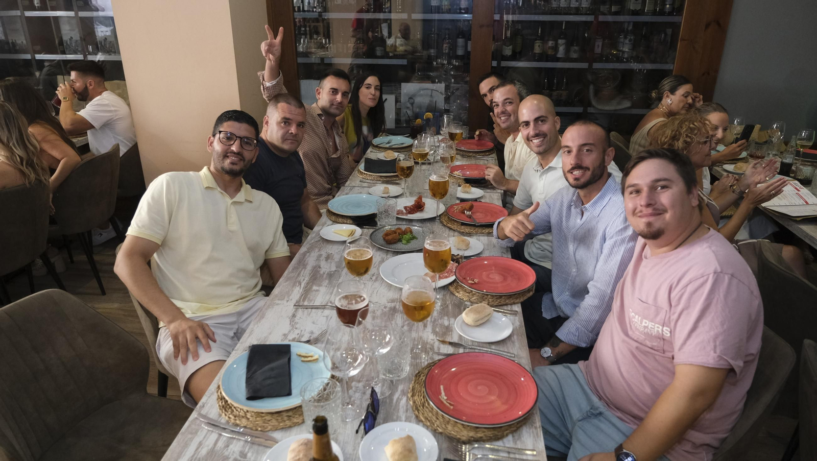 Sábado de Feria del Mediodía de Almería en La Bellota y El Buey, en La Cuarta Planta y en los ambigús