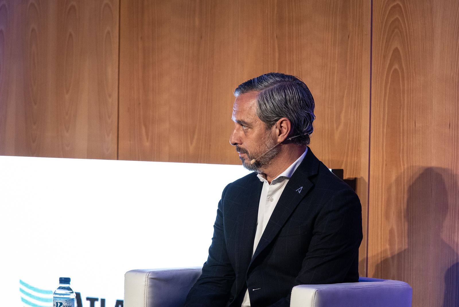 Imágenes de la presentación de la memoria de Aiqbe