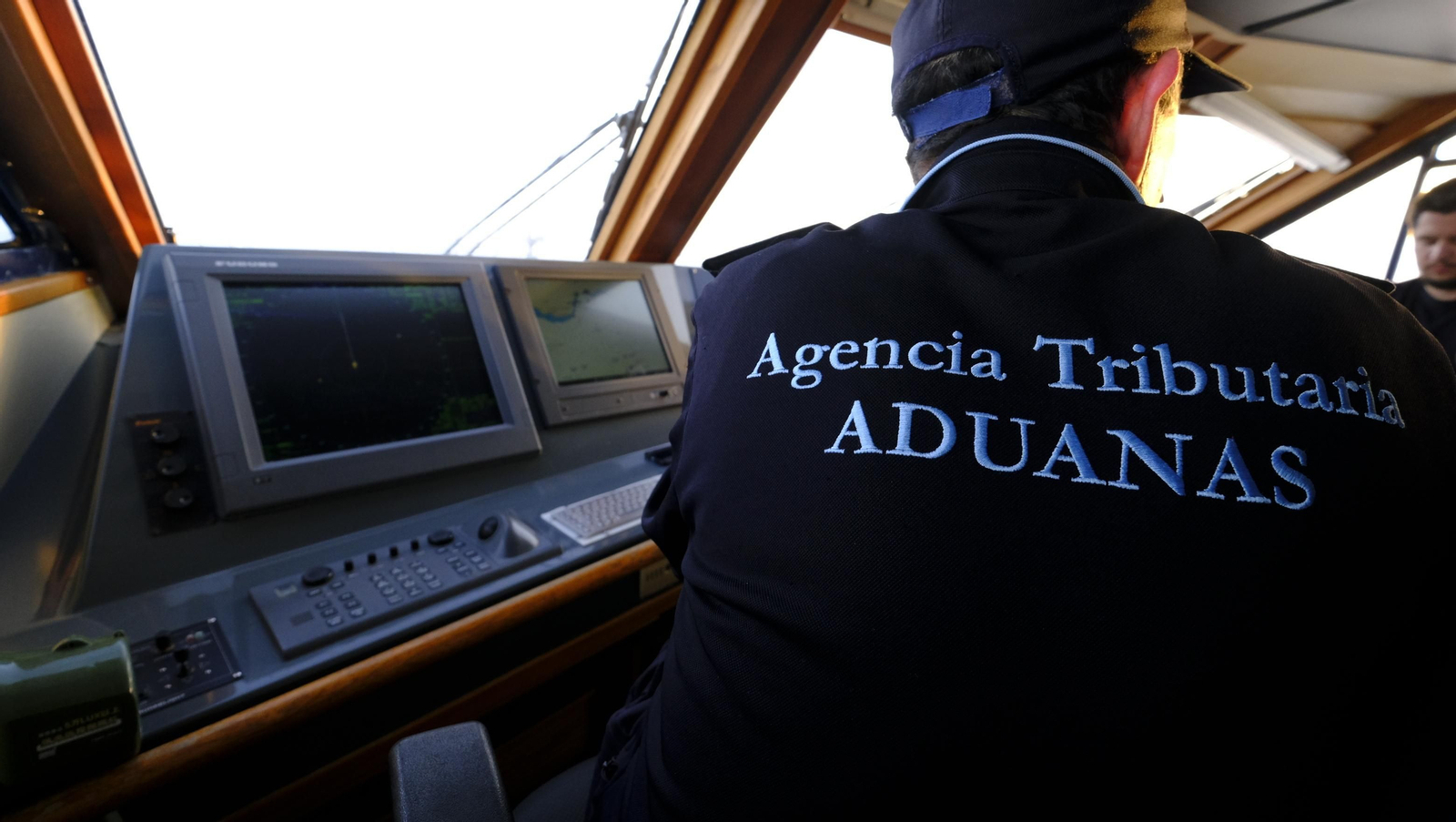 Imágenes de la vigilancia de la Agencia Tributaria en el mar