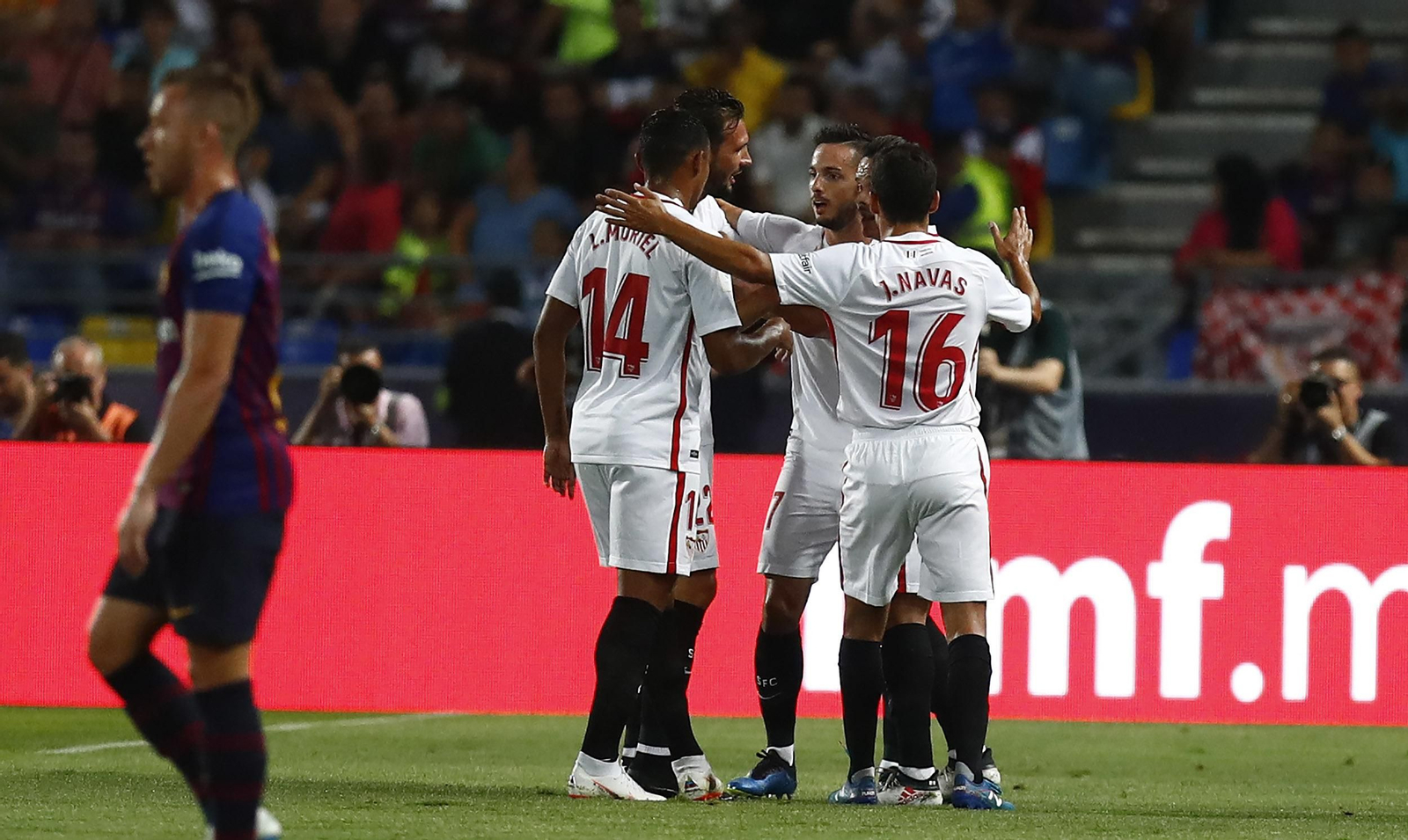 Las imágenes del Sevilla-Barcelona de la Supercopa