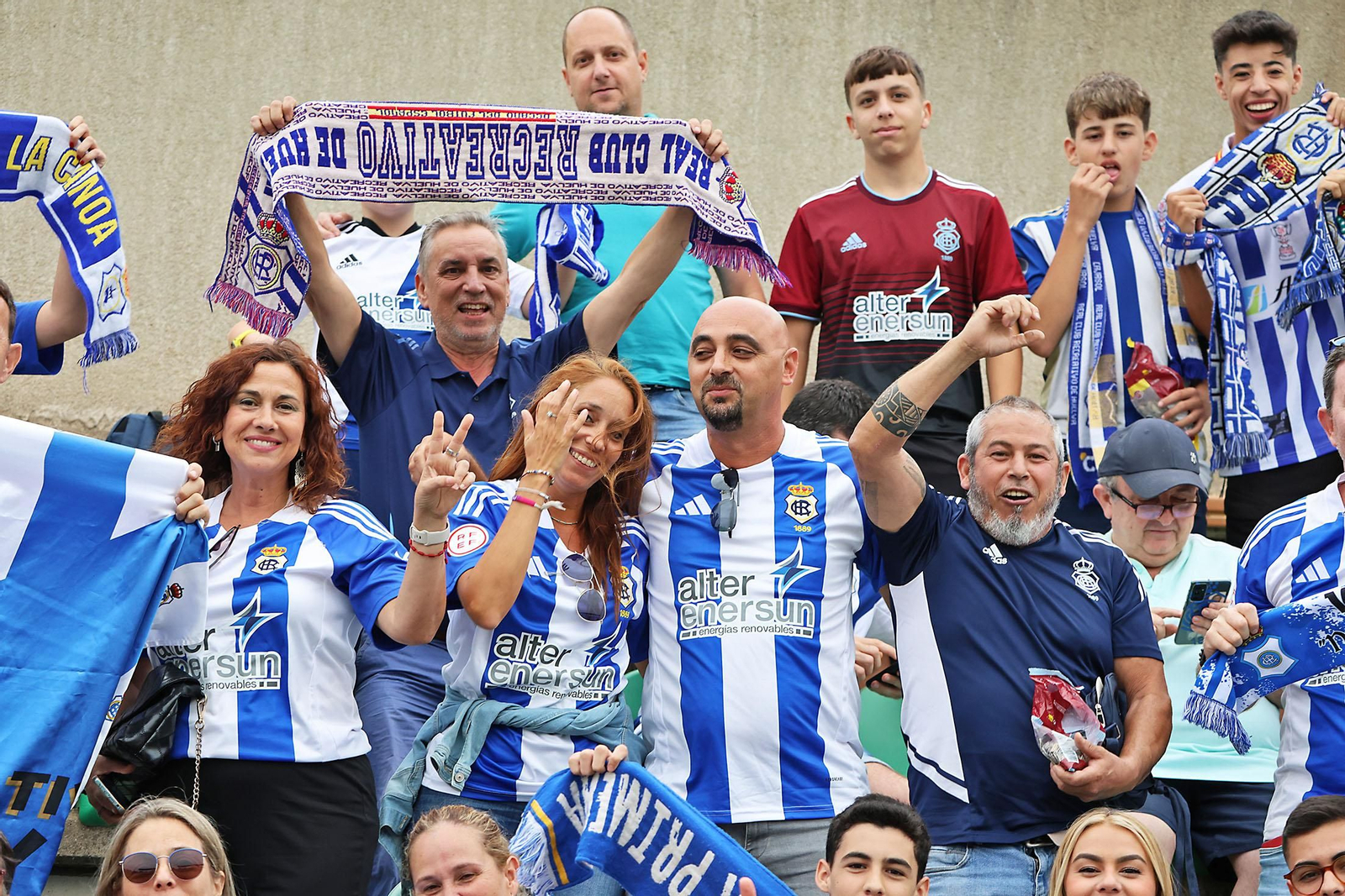 Búscate en las gradas del Betis Deportivo-Recreativo de Huelva