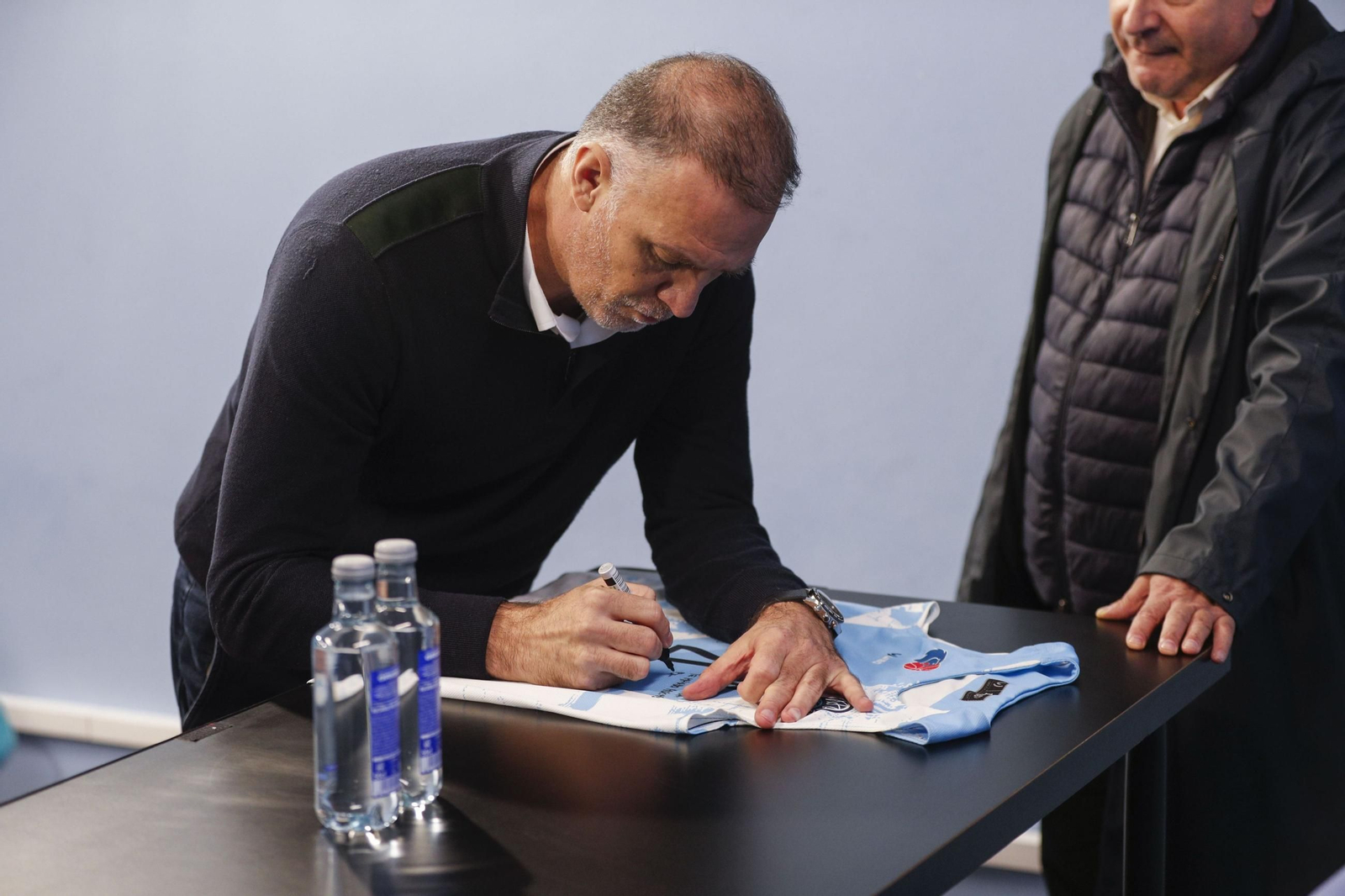Veljko Mrsic se va de Lugo y suena Casimiro