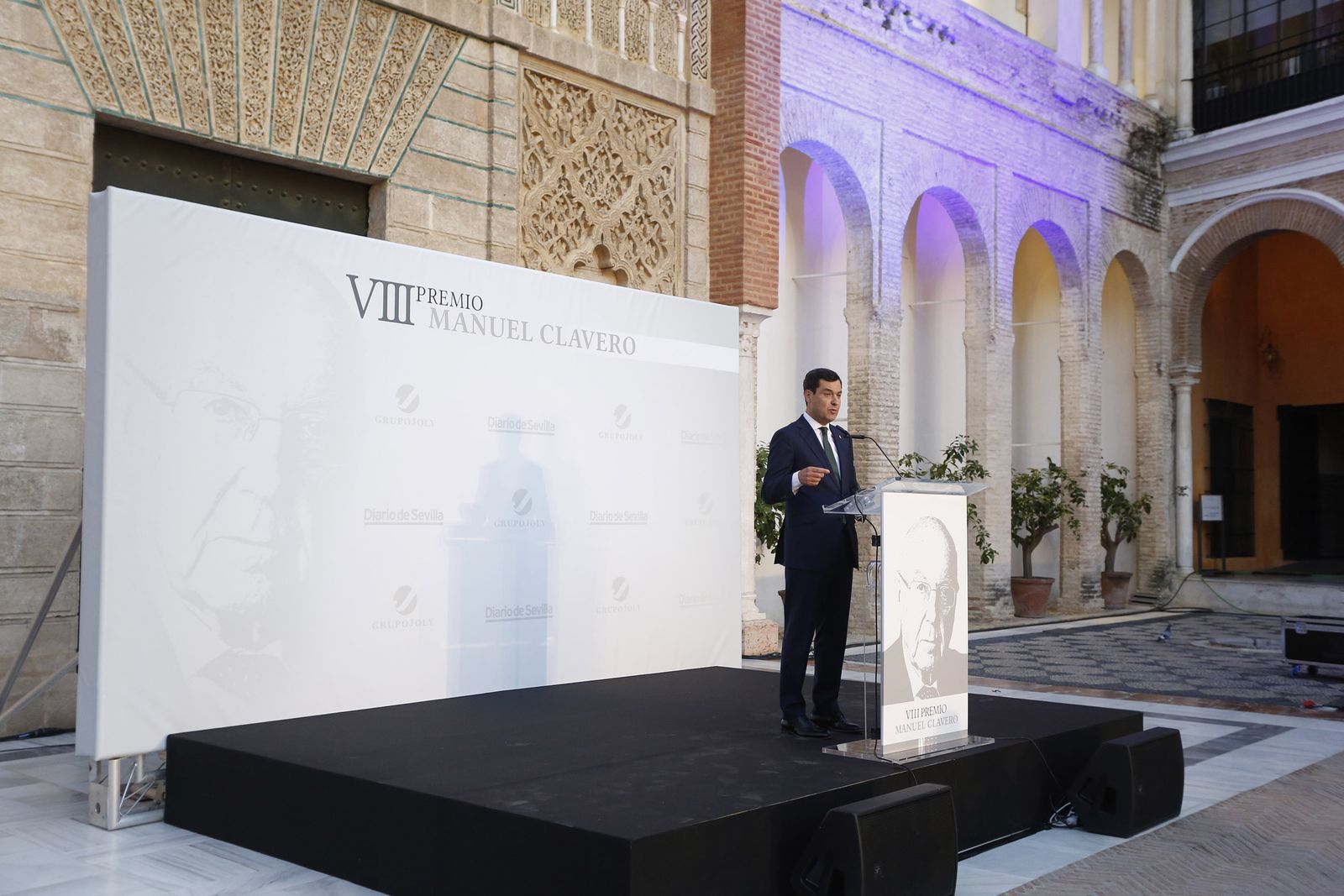 Las imágenes de la entrega del VIII Premio Manuel Clavero