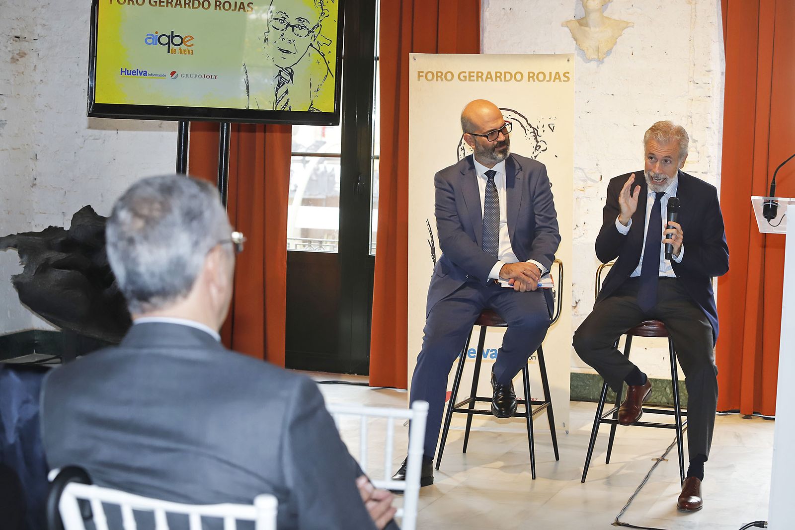 Imágenes del Foro Gerardo Rojas de Huelva Información