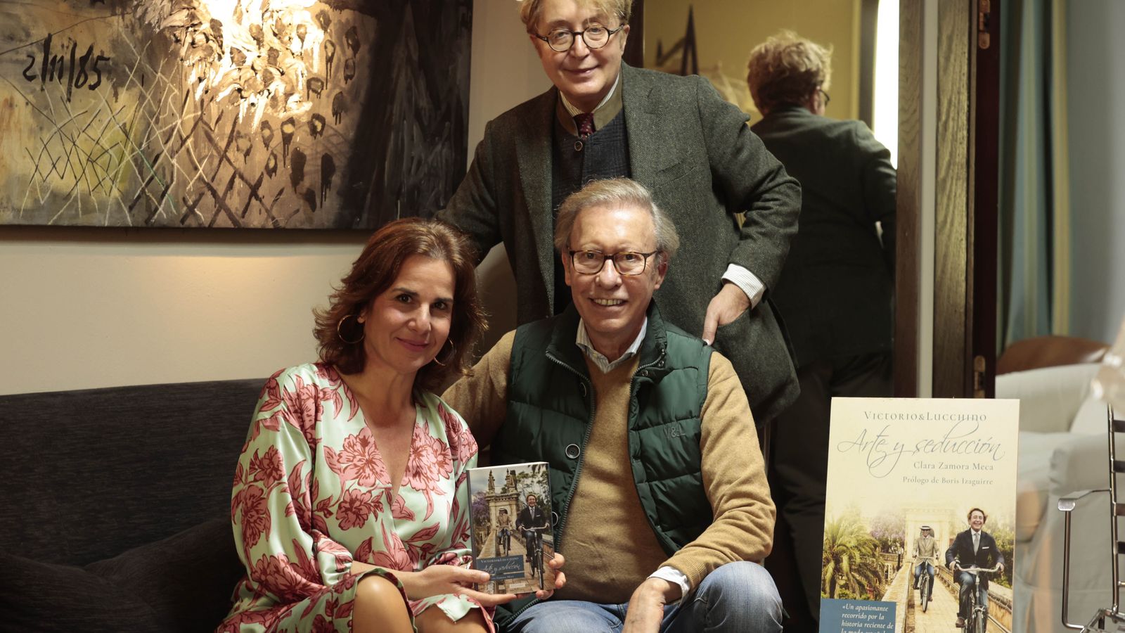 Clara Zamora con los protagonistas de su libro, José Víctor y José Luis.