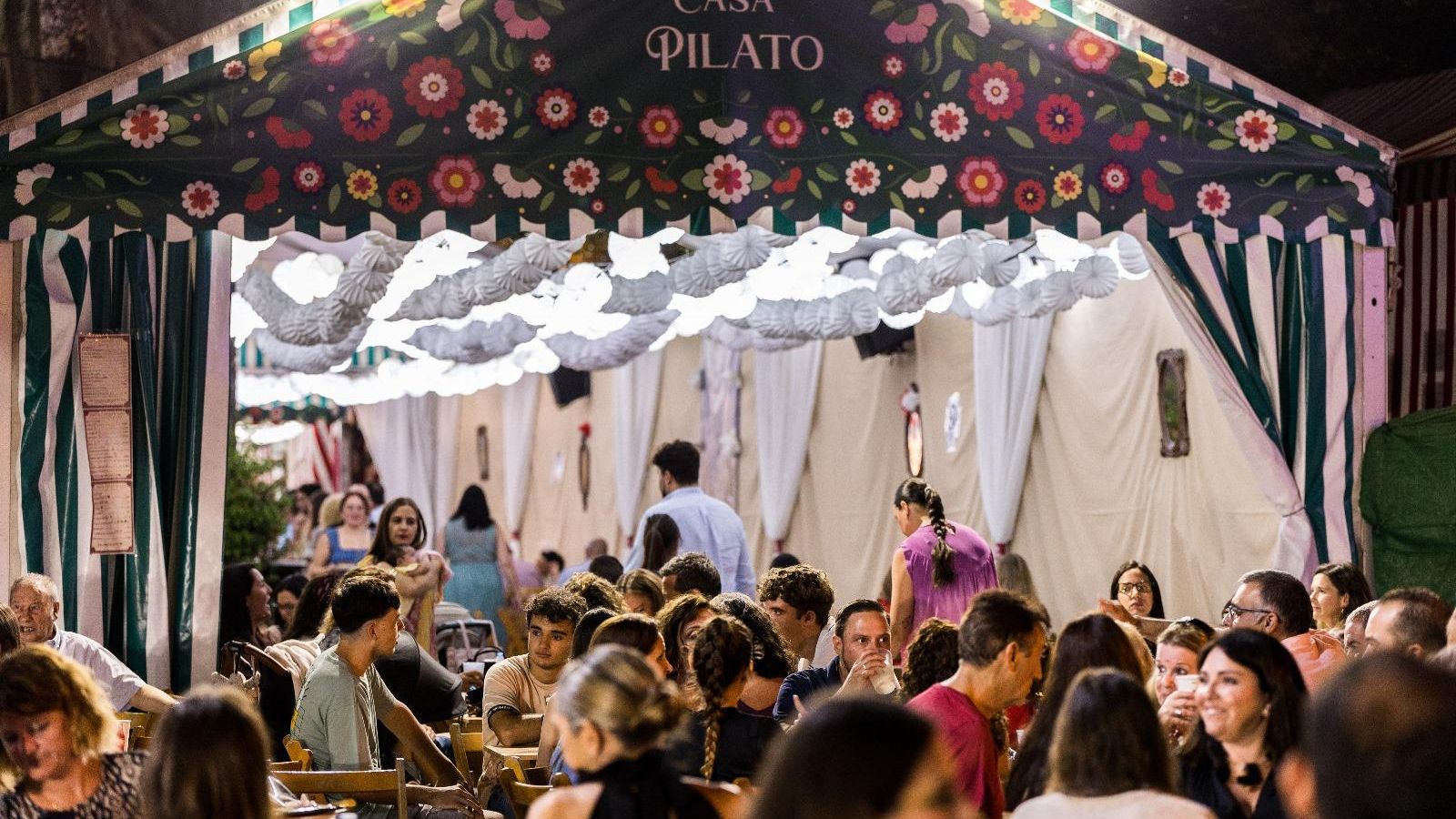Los caseteros coinciden en que la feria está funcionando muy bien. Los caseteros coinciden en que la feria está funcionando muy bien.