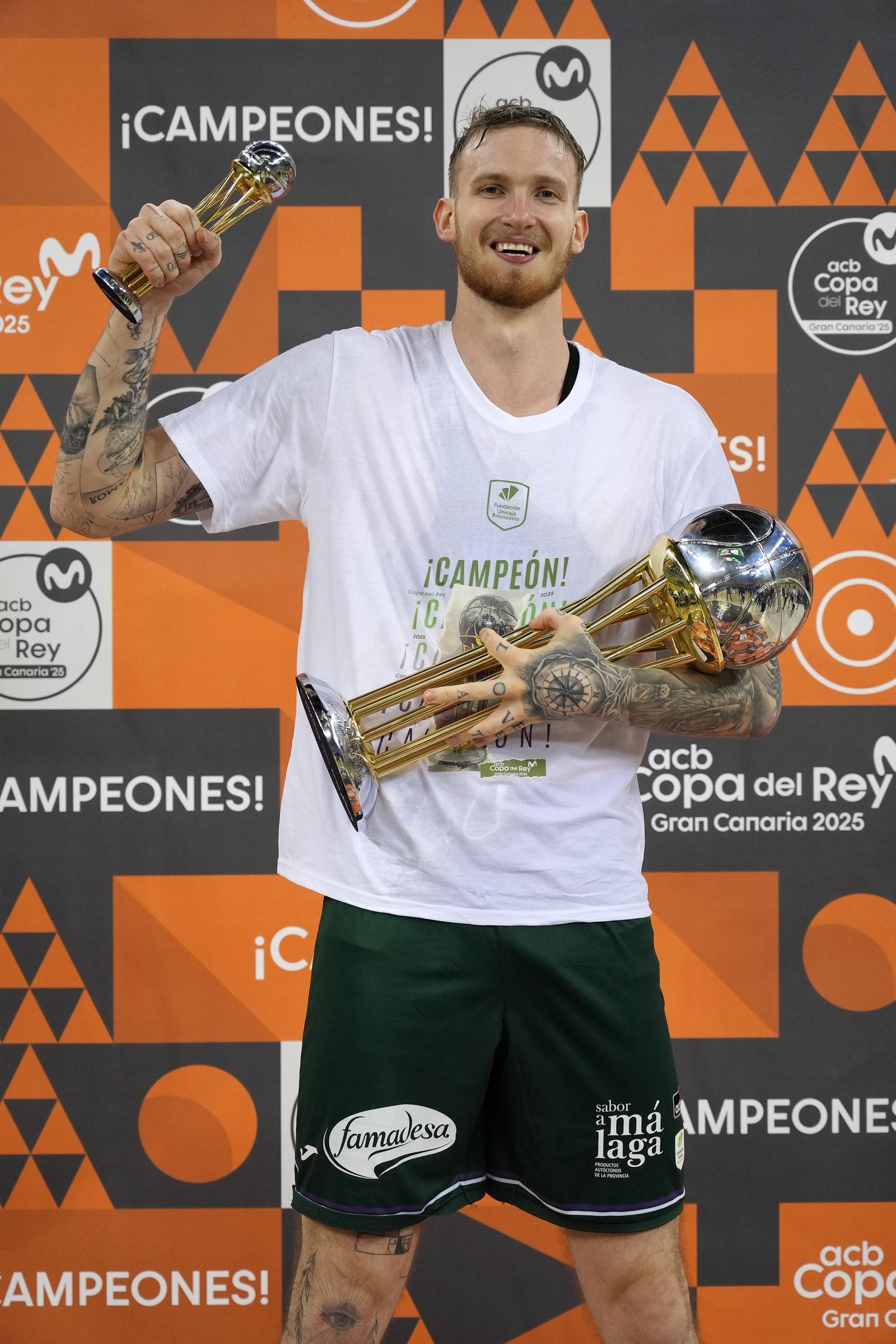 La sesión de fotos oficial del Unicaja campeón
