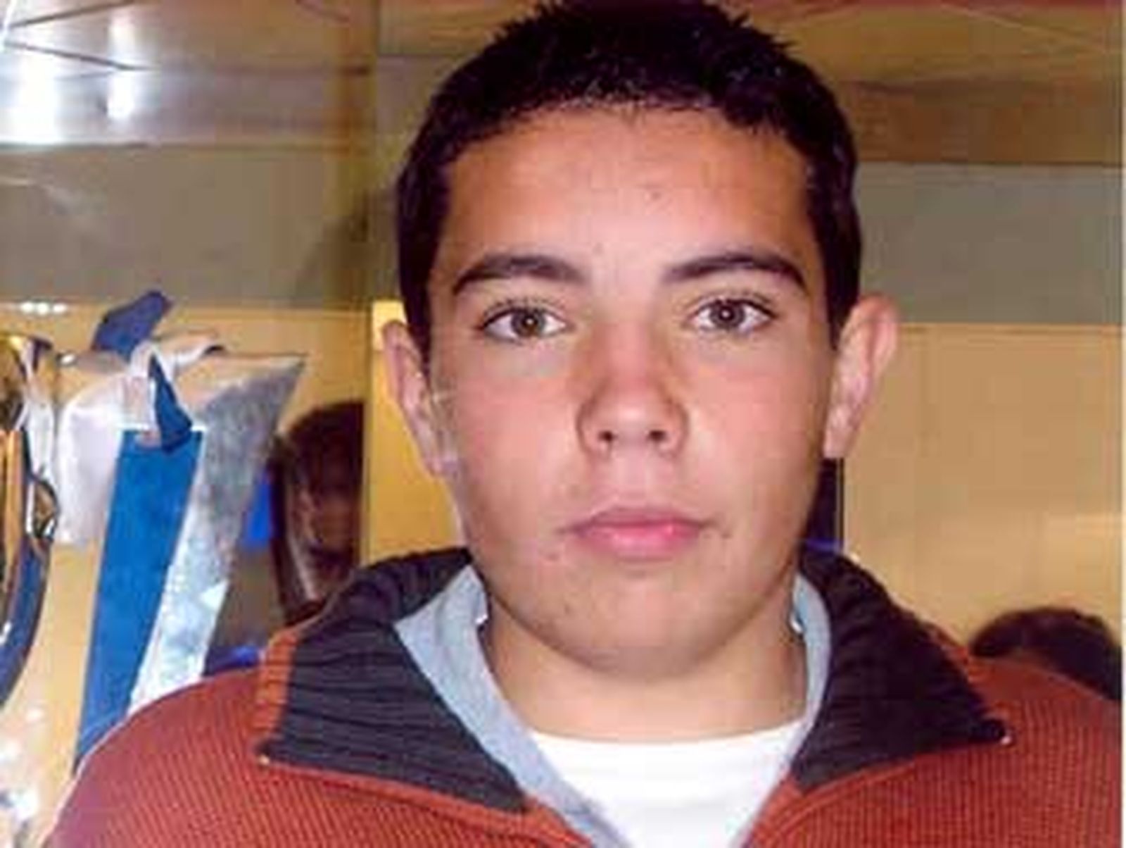 Un centenar de vecinos de Canillas de Aceituno busca a un menor que podría haberse fugado