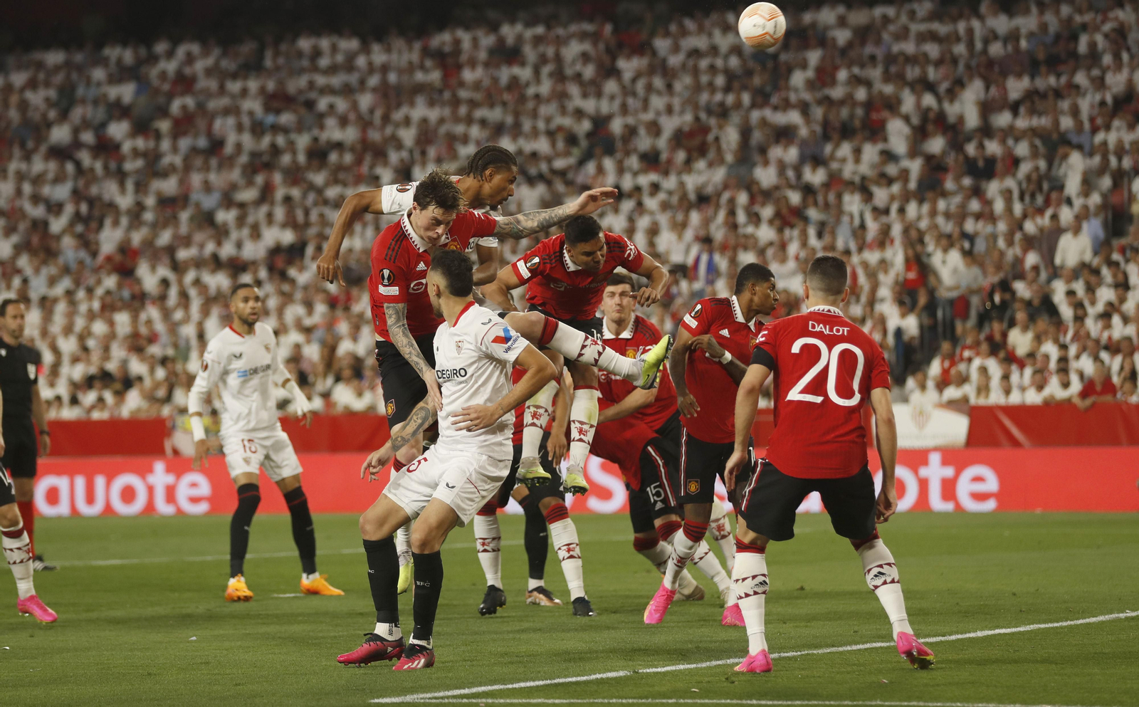 Las fotos del Sevilla-Manchester