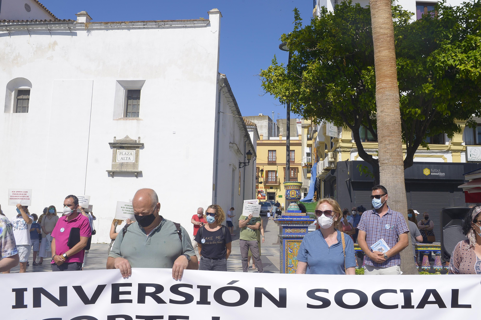 Fotos de la concentración en el día de la lucha contra las drogas en Algeciras.
