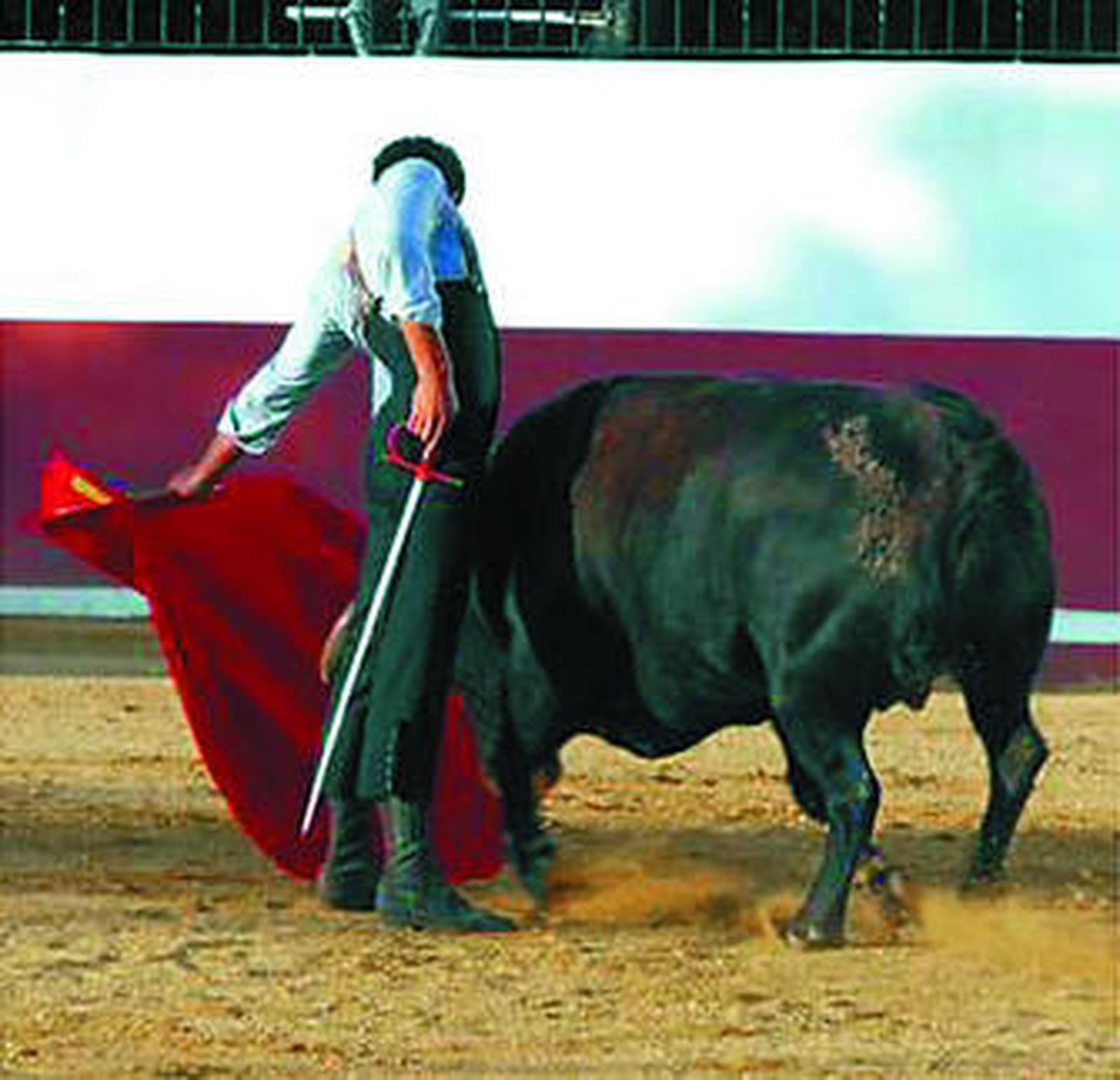 Pérez Mota, al natural, a puerta cerrada en 'El Toñanejo'.