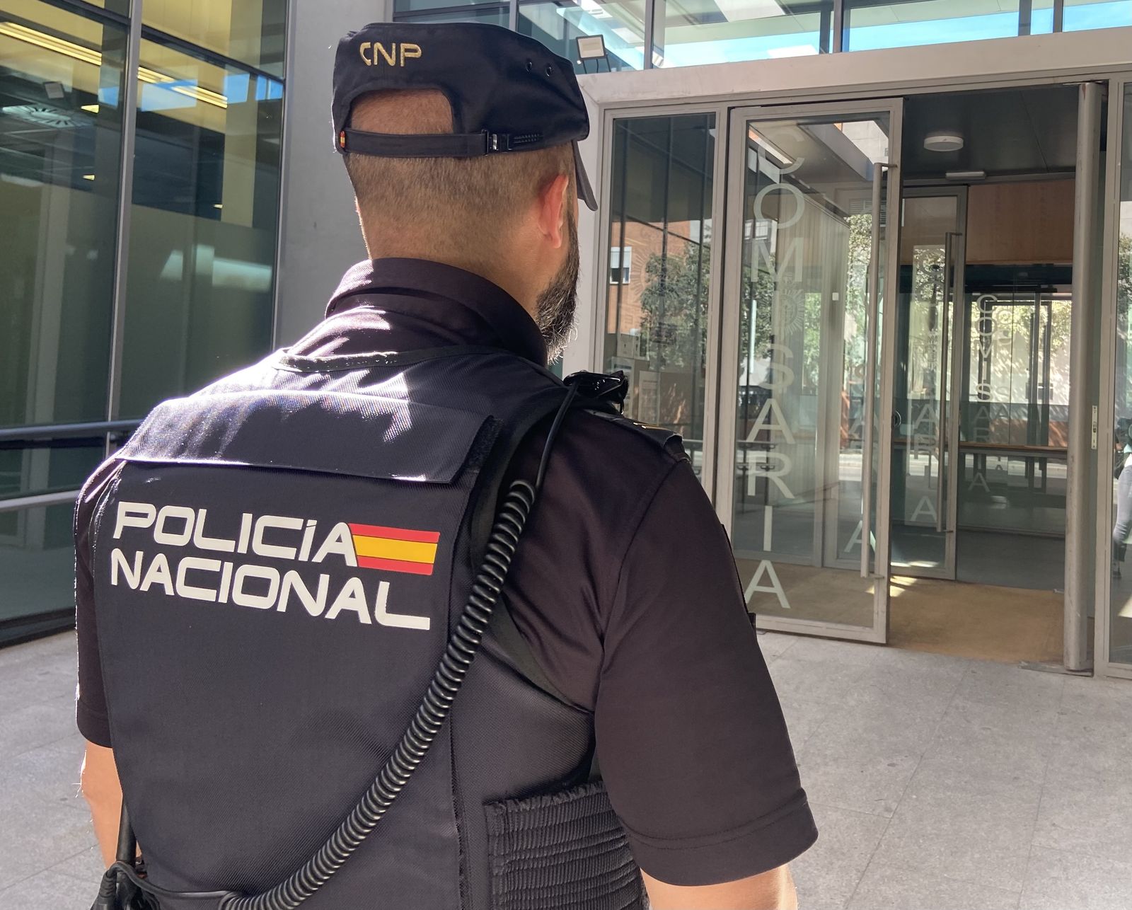 Un agente de la Policía Nacional.
