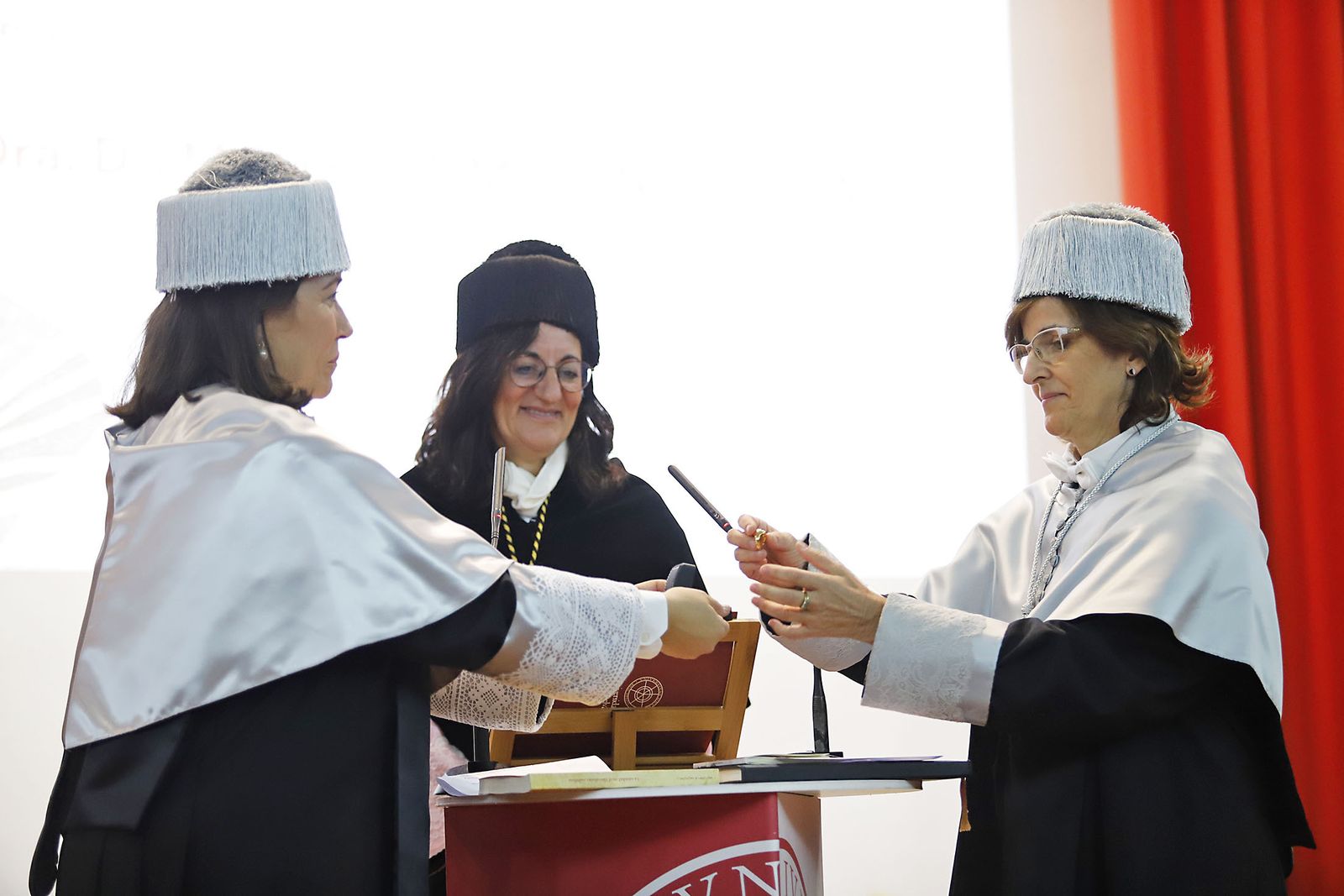 Acto de investidura de María Teresa Moreno Casbas como Doctora Honoris Causa de la Universidad de Huelva