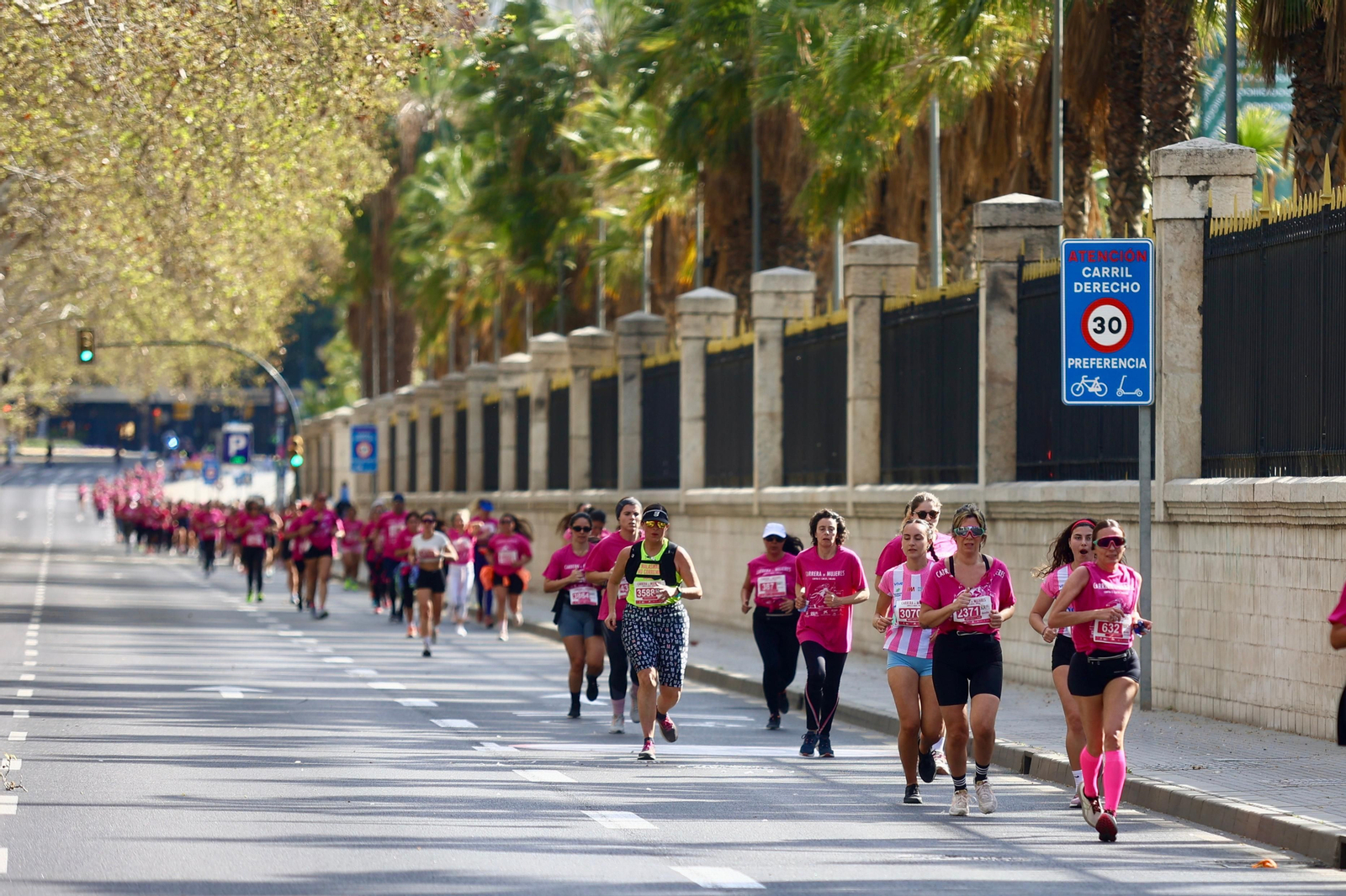 La Carrera “Mujeres Contra el Cáncer”, en fotos