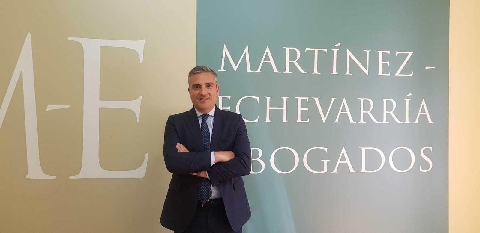 Vicente Morató en su despacho.