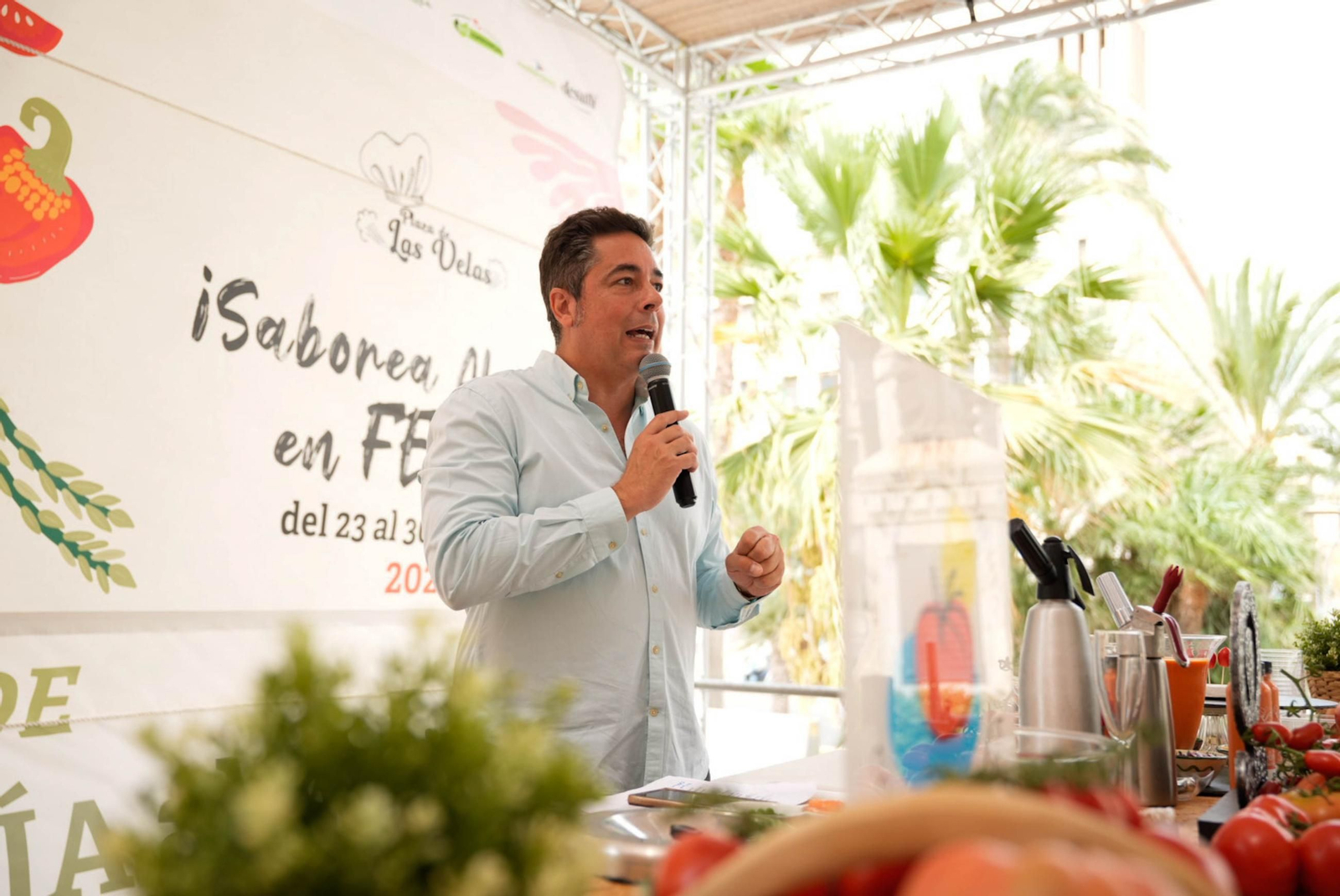 La Cofradía del Tomate y la semifinal del concurso gastronómico de la Feria de Almería, en imágenes