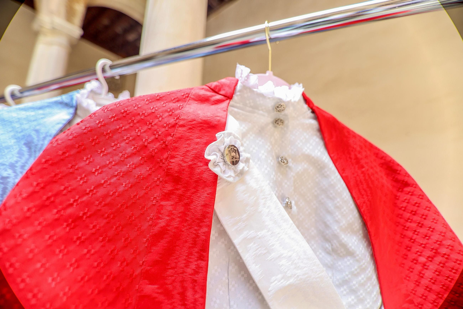 Galería: así son los trajes de los nuevos seises de la Catedral de Granada