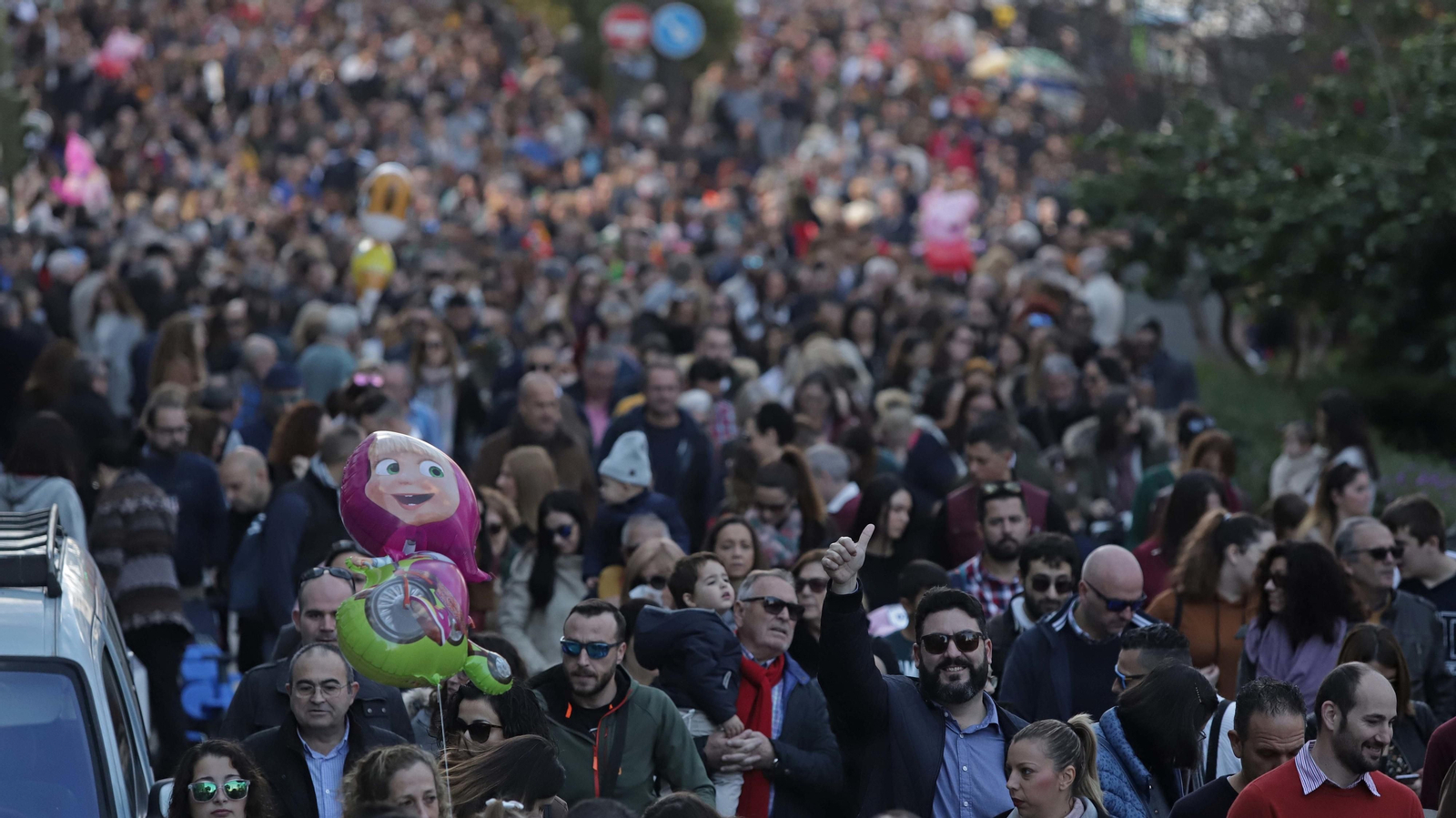 Imágenes del arrastre de latas en Algeciras
