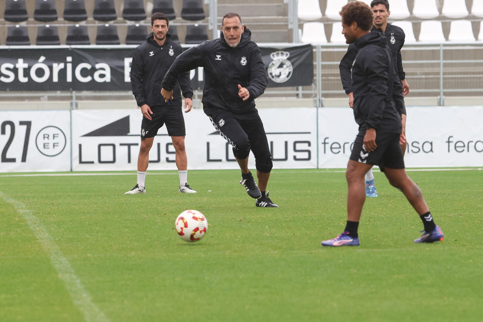 Las fotos del entrenamiento de la Balona previo a su final con el Villanovense
