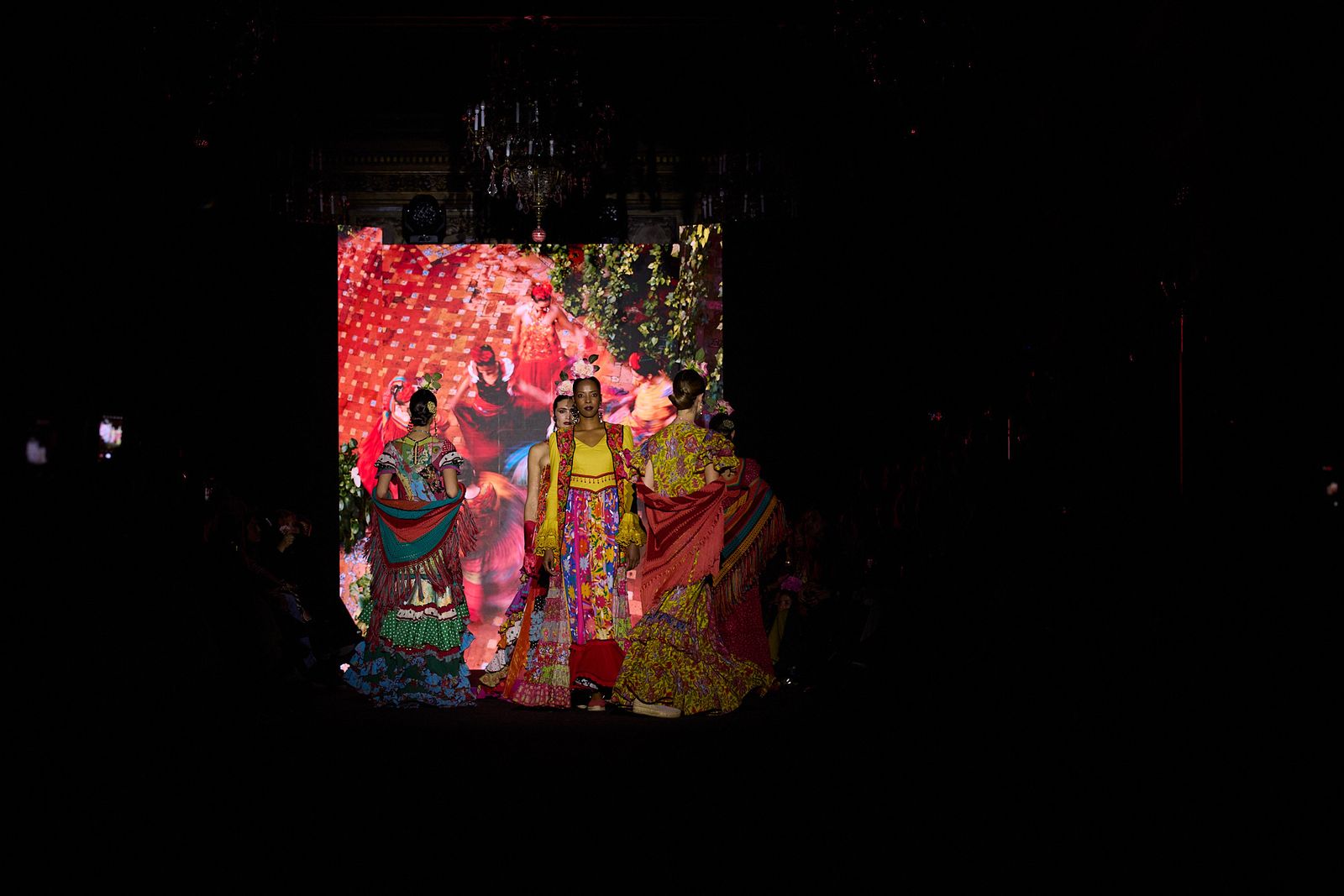 El desfile de flamenca Pol Núñez en We Love Flamenco 2026, todas las fotos